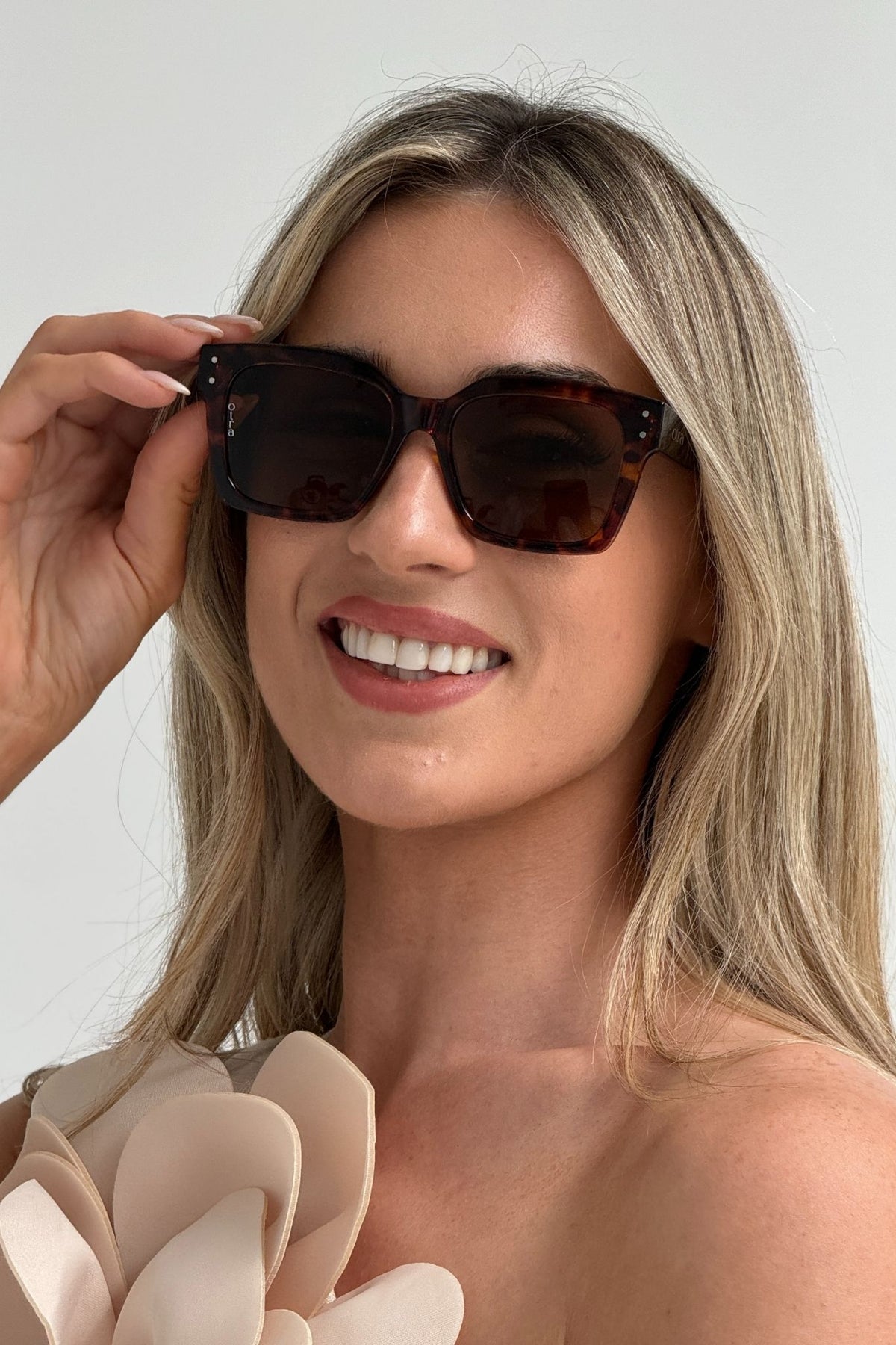 Olivia Square Tortoiseshell Sunglasses In Brown