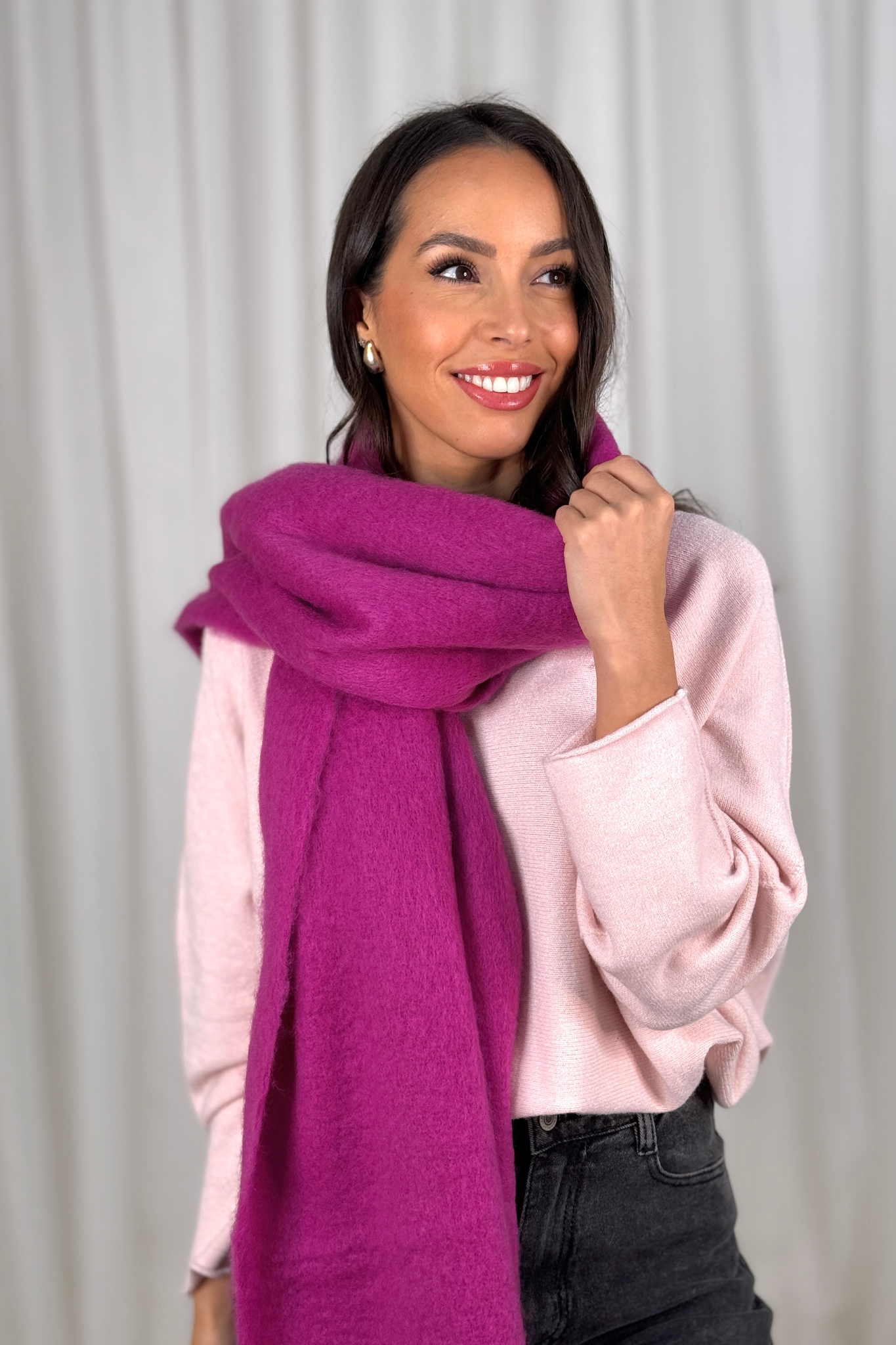 Frankie Tassel Scarf In Magenta