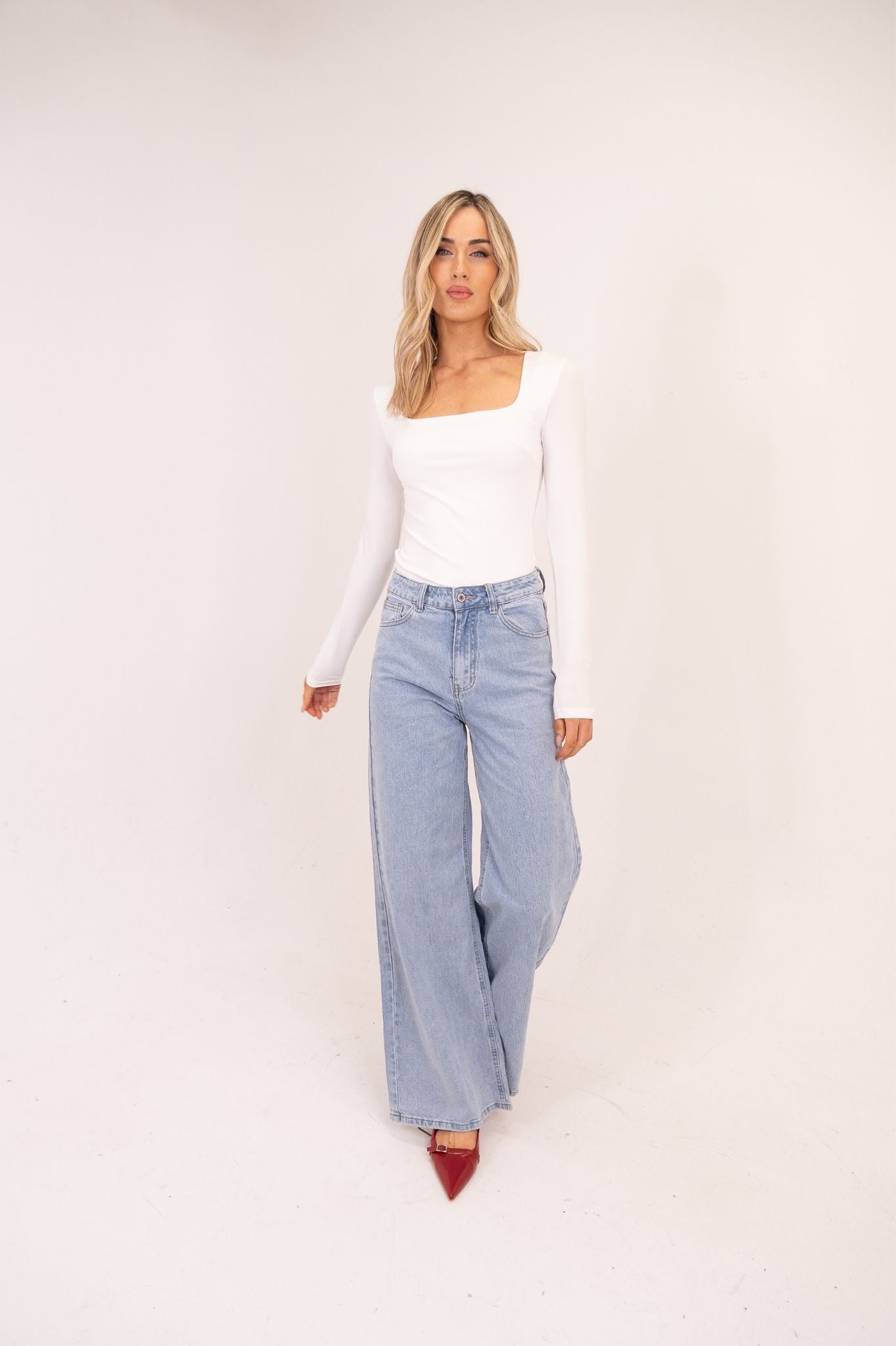 Lynne Wide Leg Jeans In Light Denim