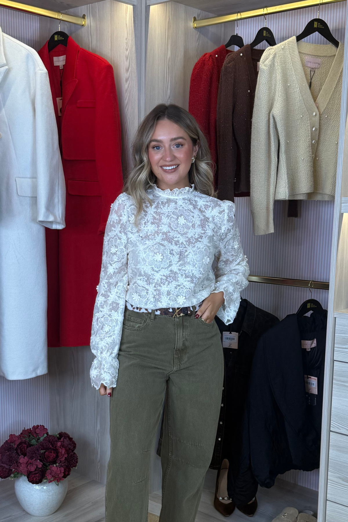 Kendra Floral Lace Top In Cream