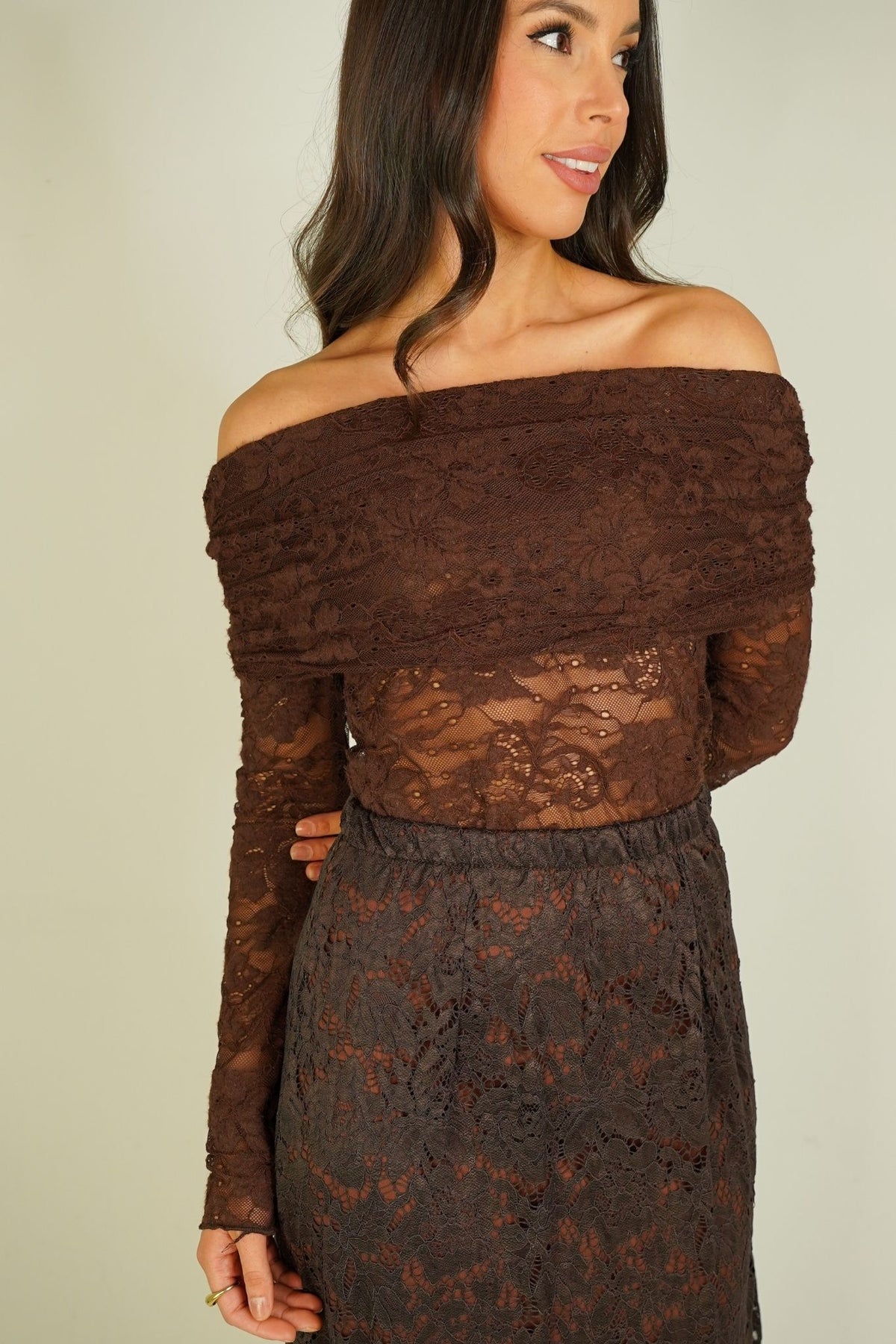 Kiera Lace Bardot Top In Chocolate