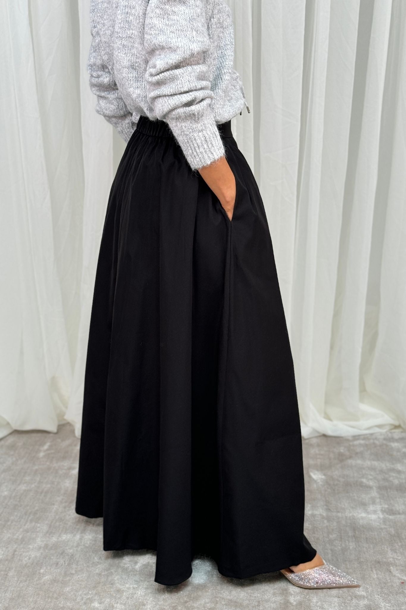 Elsa Puff Maxi Skirt In Black