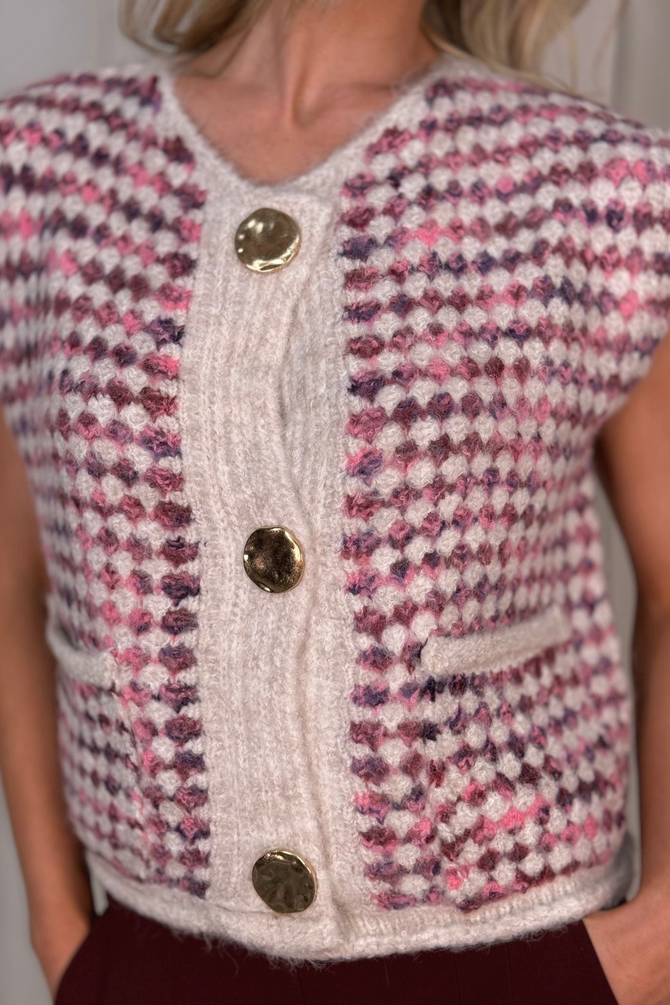 Melanie Knit Waistcoat In Pink Check