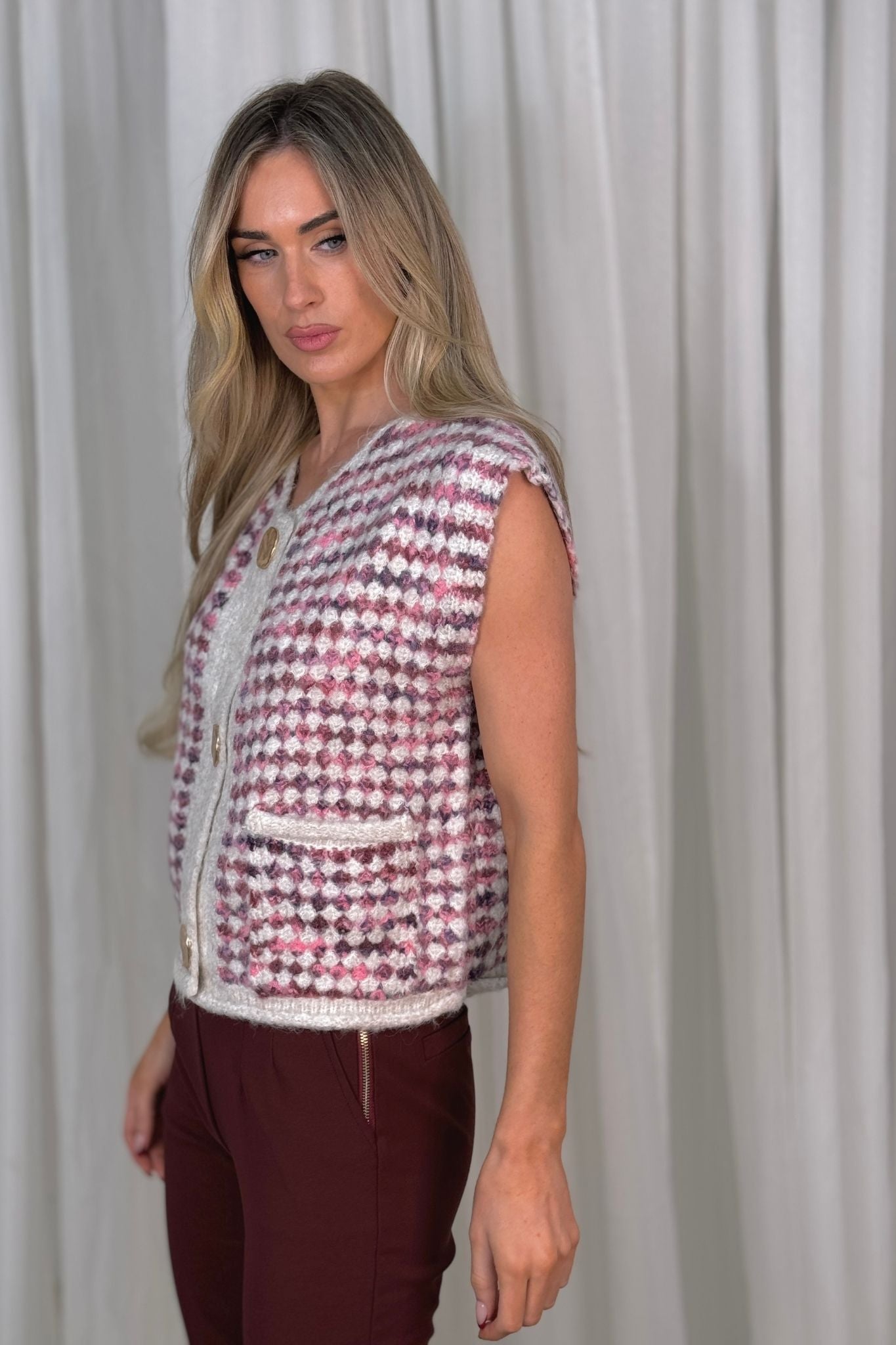 Melanie Knit Waistcoat In Pink Check