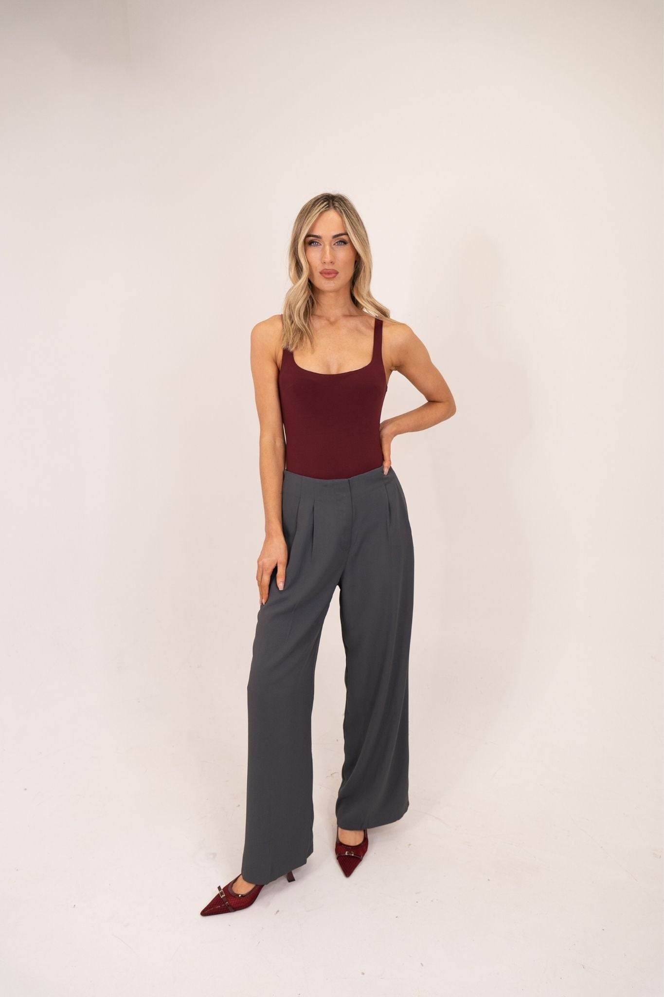 Willow Wide Leg Trousers In Grey