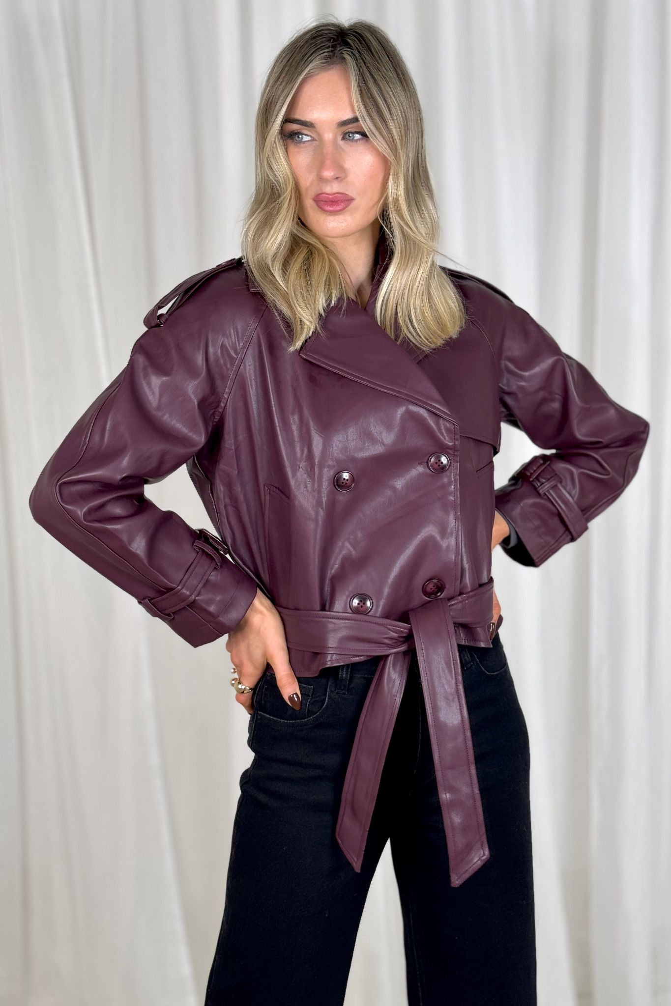 Megan Crop Faux Leather Jacket In Wine