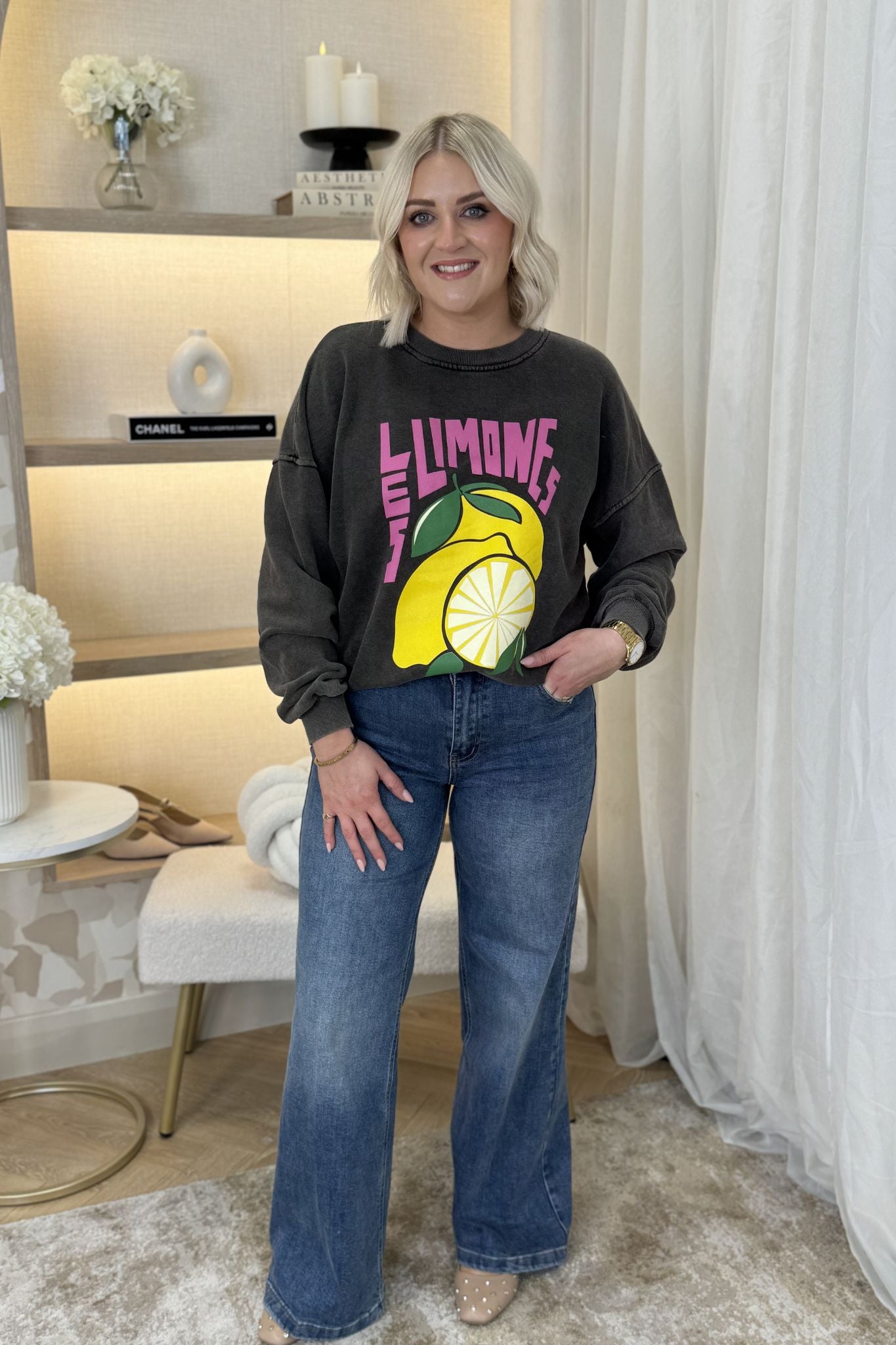 Melanie Lemon Graphic Sweatshirt In Grey