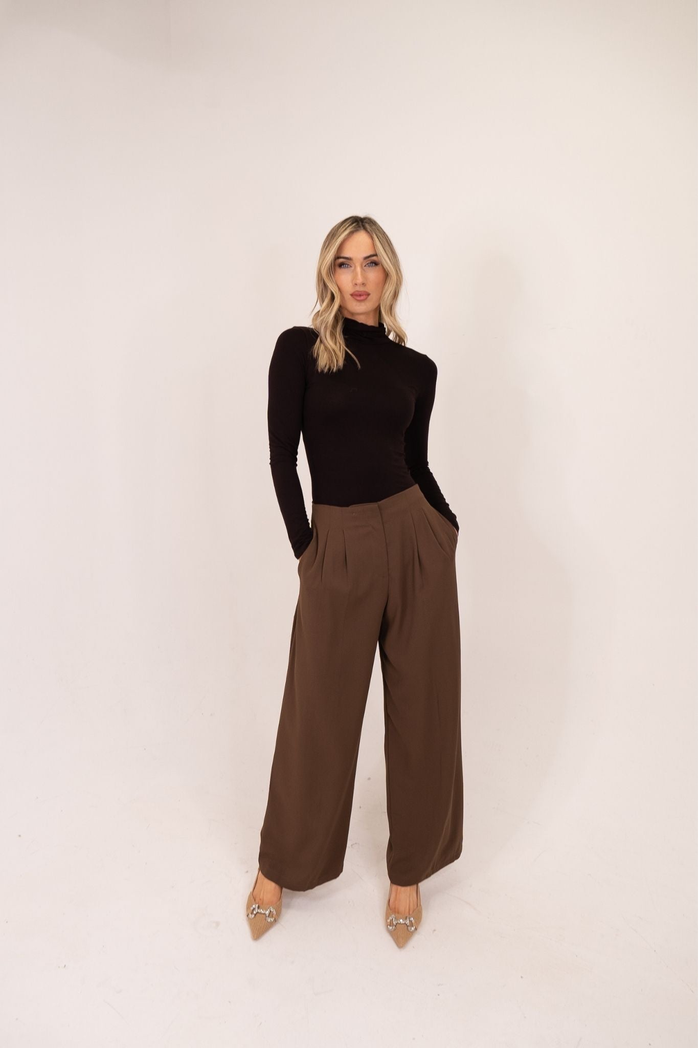 Willow Wide Leg Trousers In Chocolate