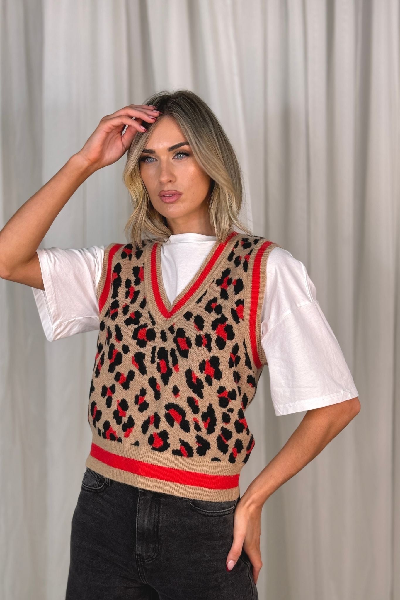 Melanie Red Trim Sleeveless Knit In Leopard