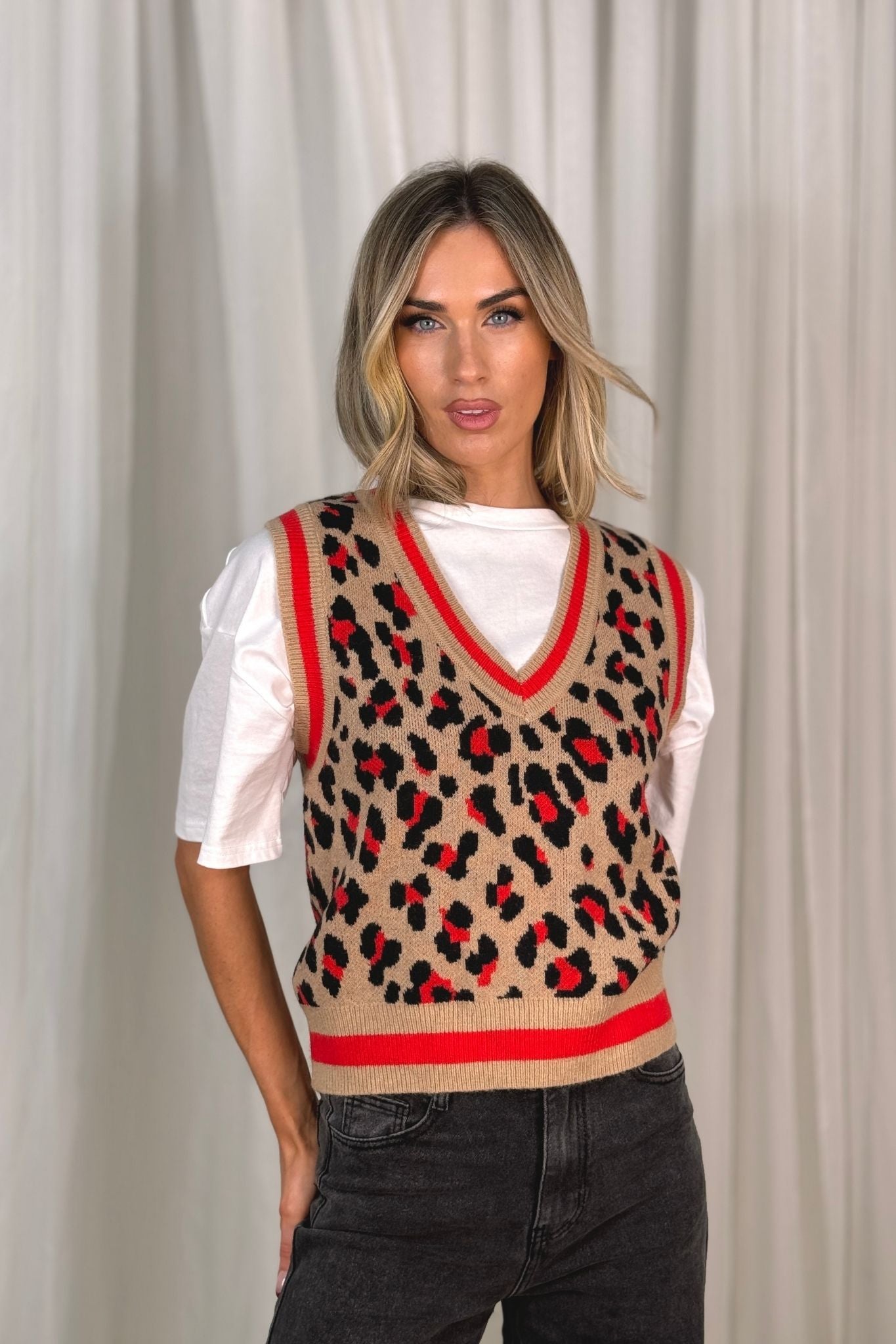 Melanie Red Trim Sleeveless Knit In Leopard