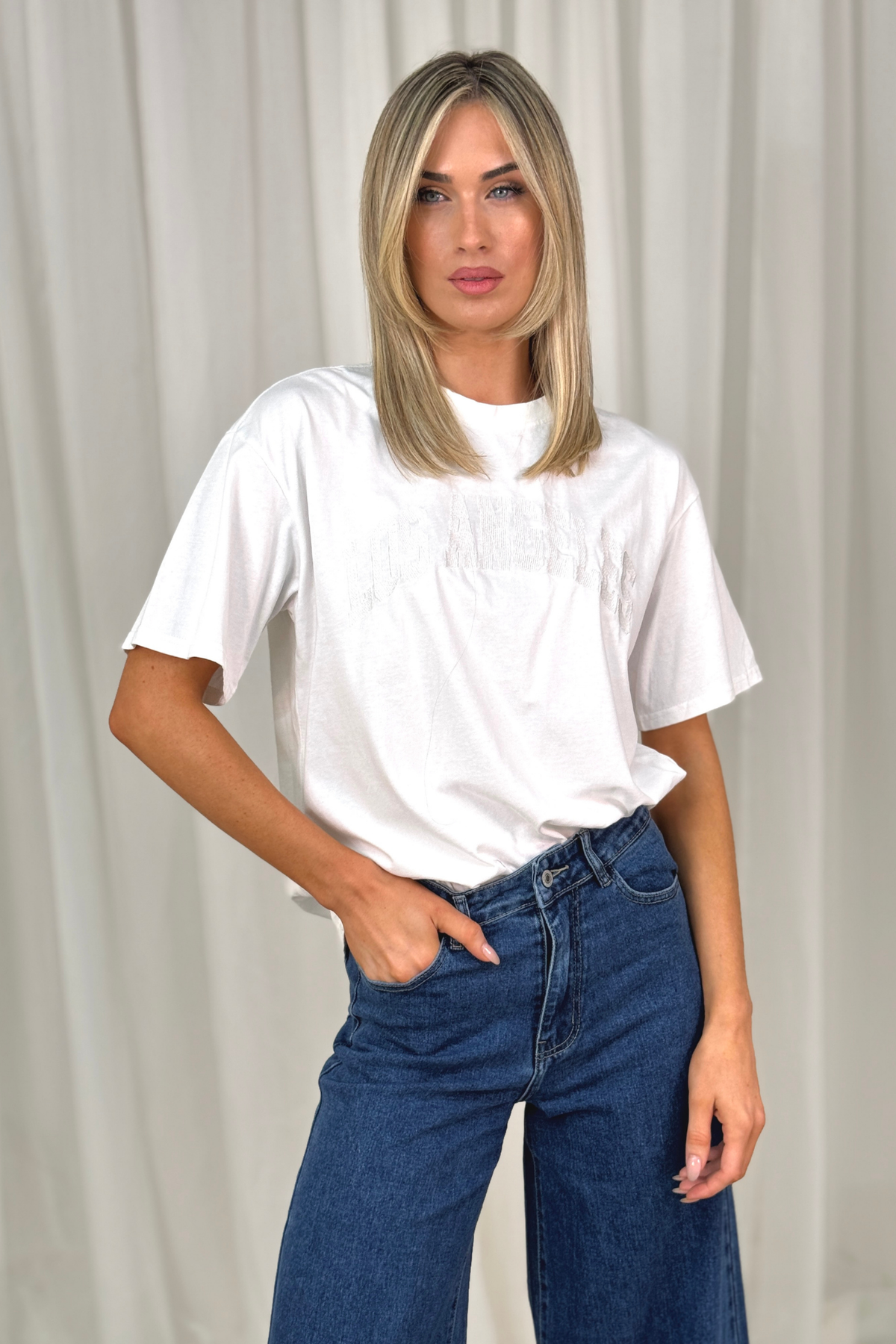 Millie Los Angeles Embossed T-Shirt In White