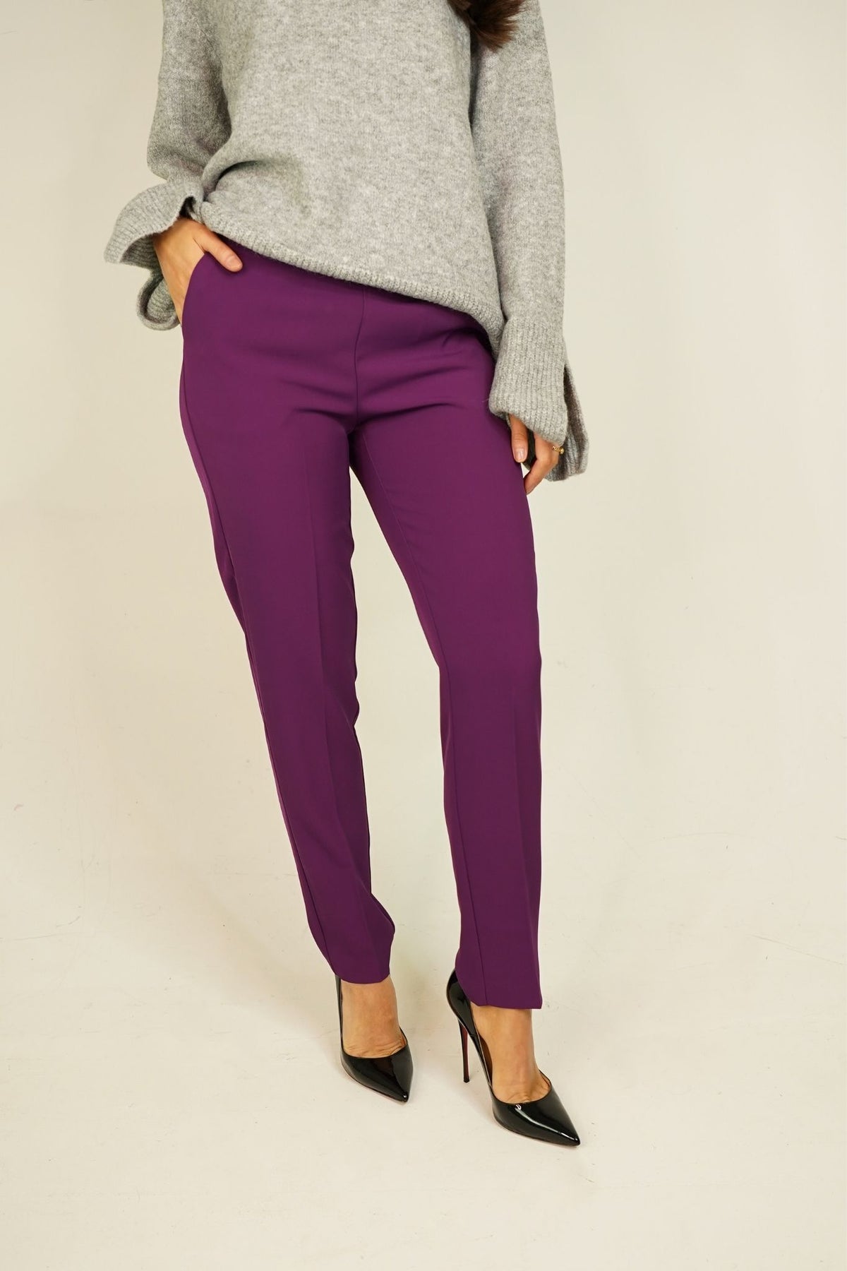 Sophia Fitted Trousers In Plum