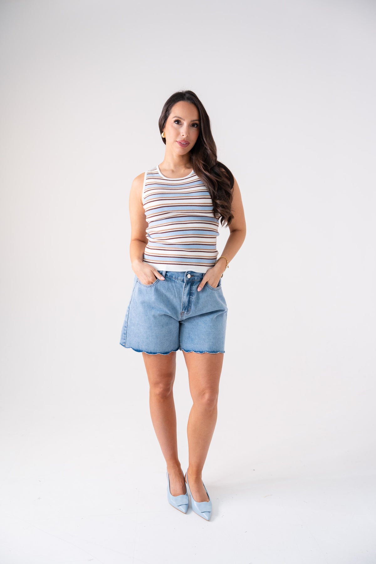 Ally Scallop Trim Shorts In Denim