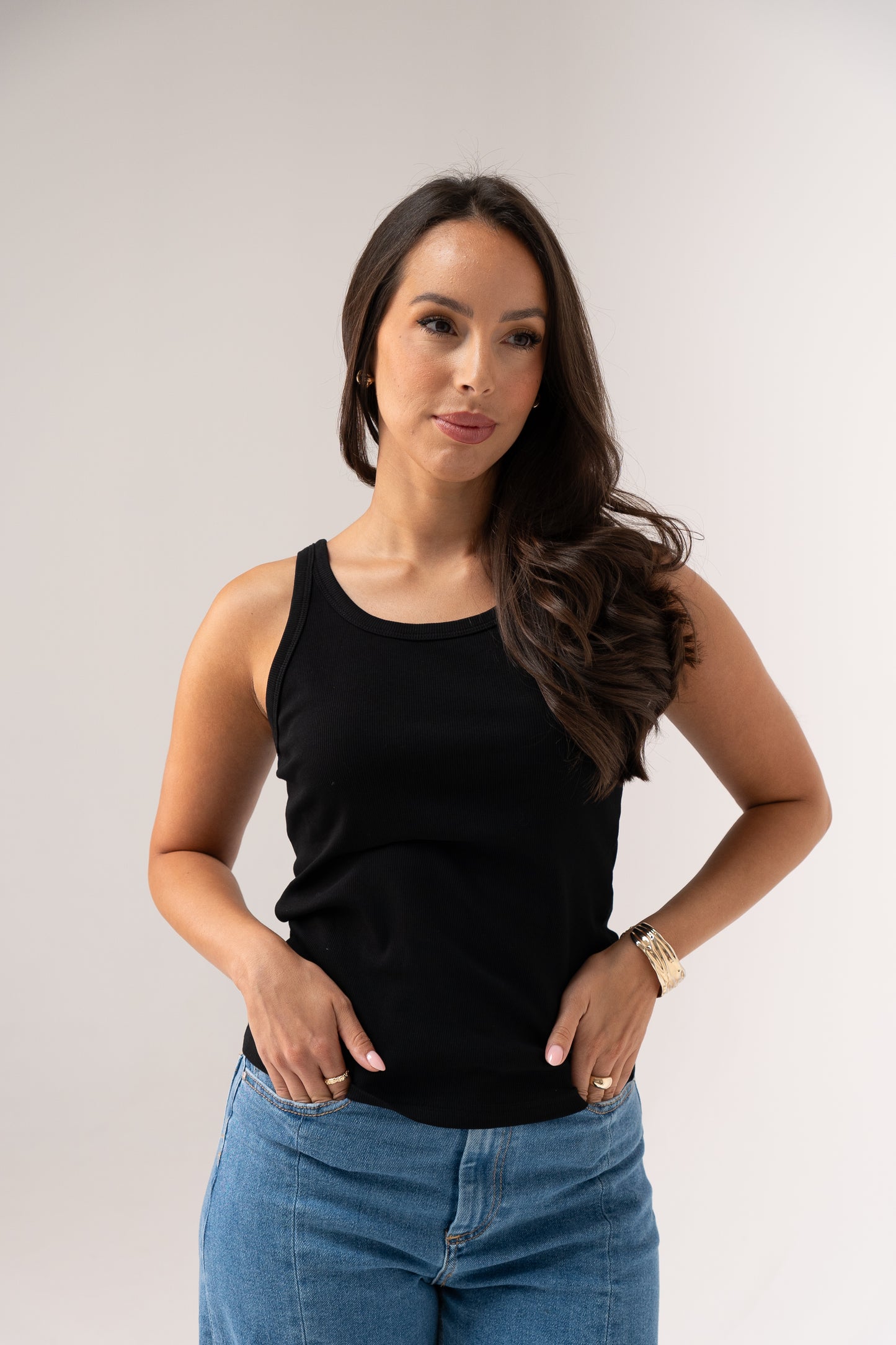 Ally Vest Top In Black