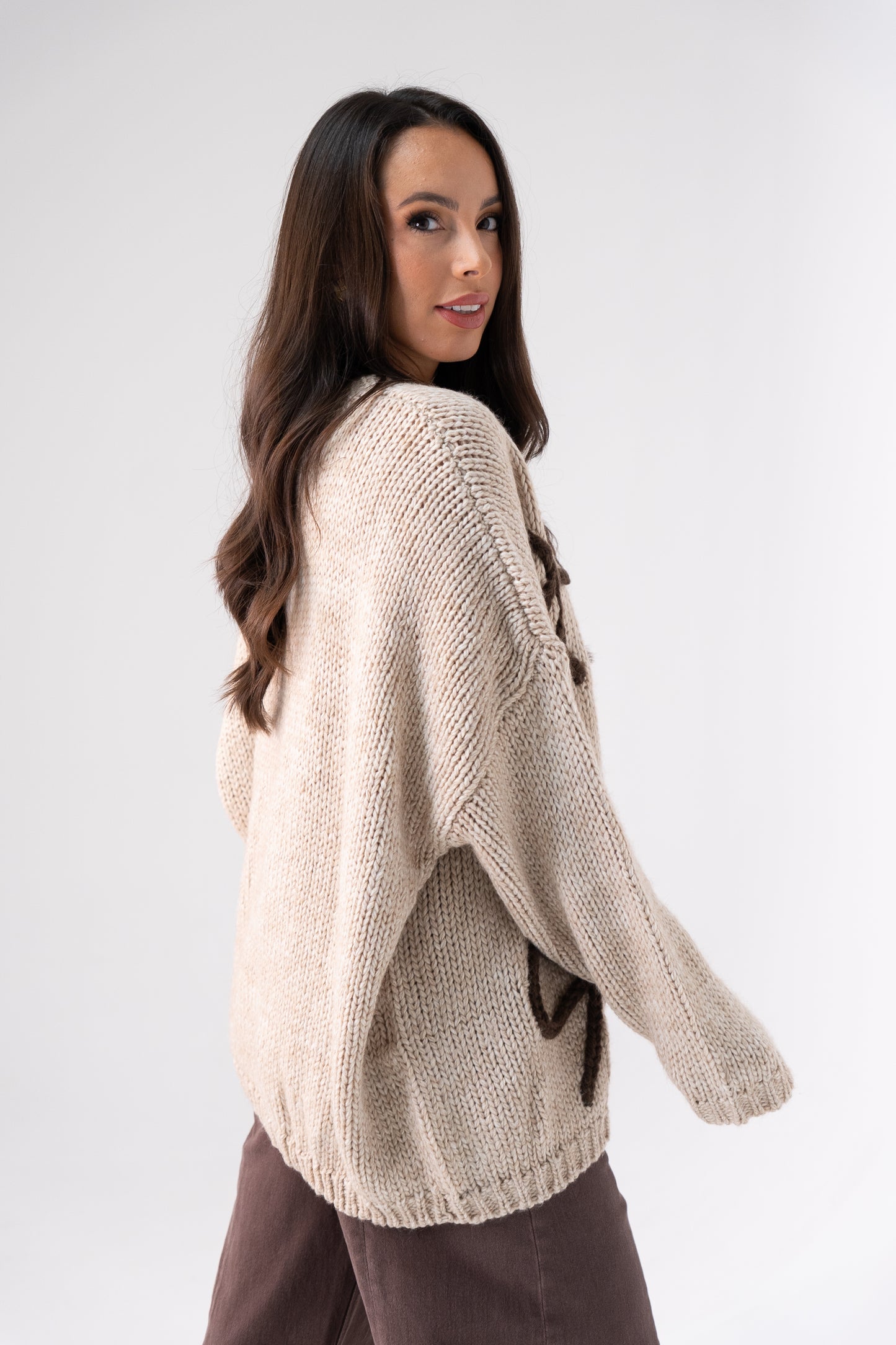 Caitlyn Bow Detail Jumper In Neutral