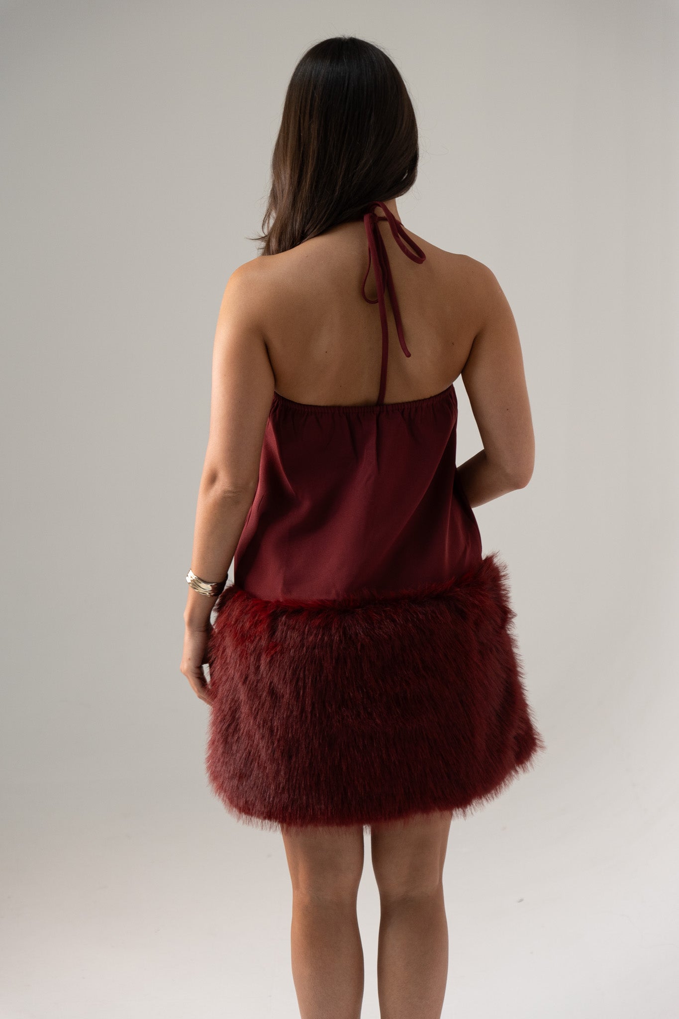 Caitlyn Faux Fur Trim Dress In Burgundy