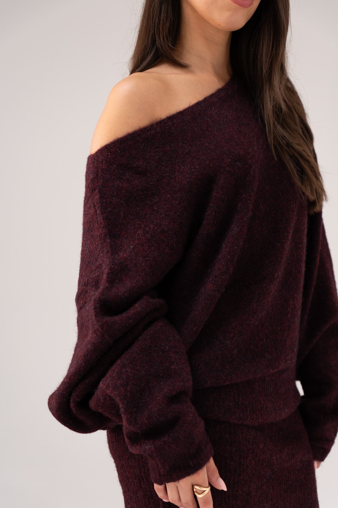 Caitlyn Longline Jumper In Burgundy