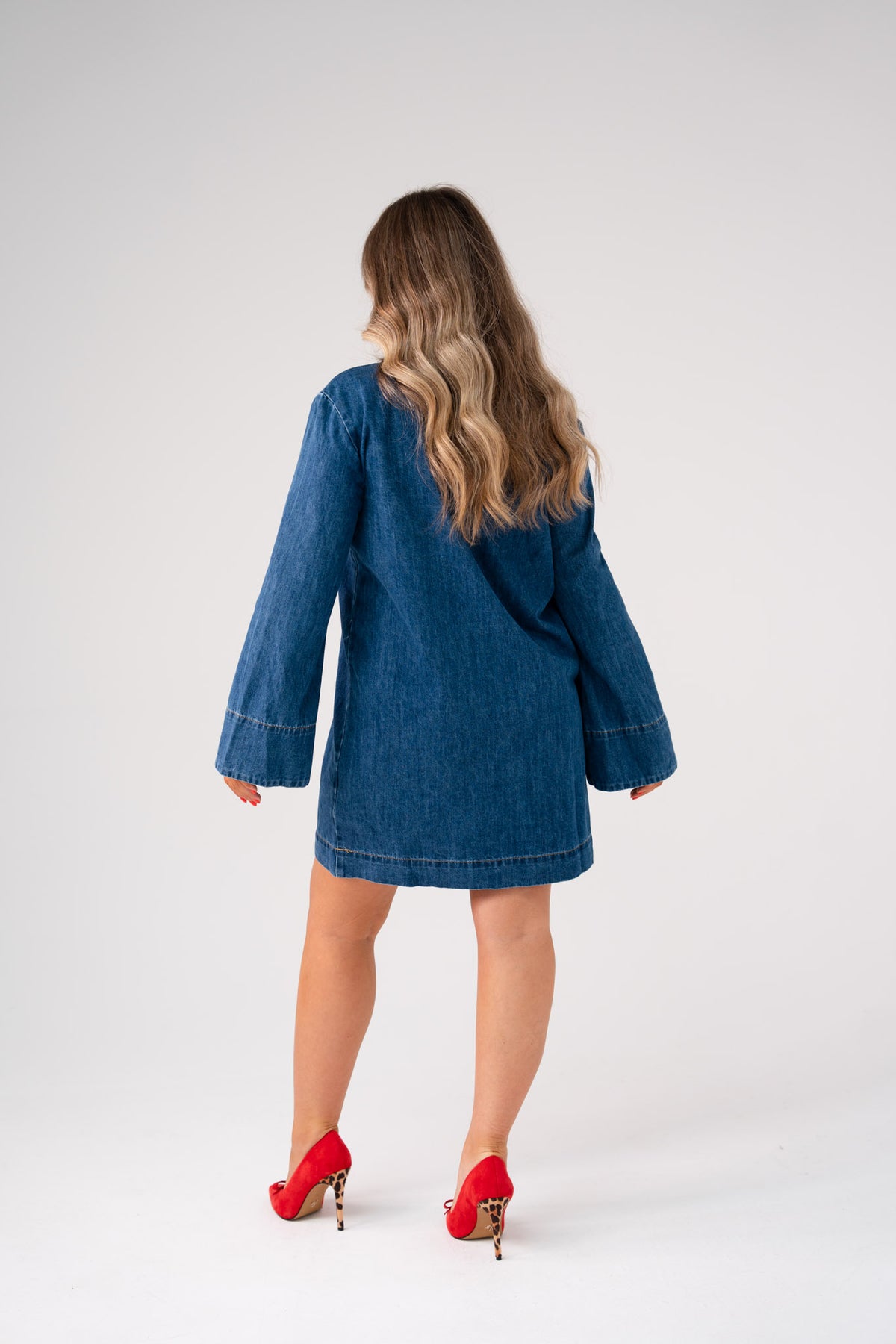 Cora Denim Shift Dress In Mid Wash