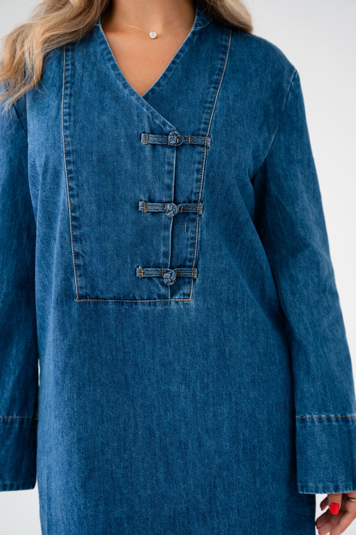 Cora Denim Shift Dress In Mid Wash