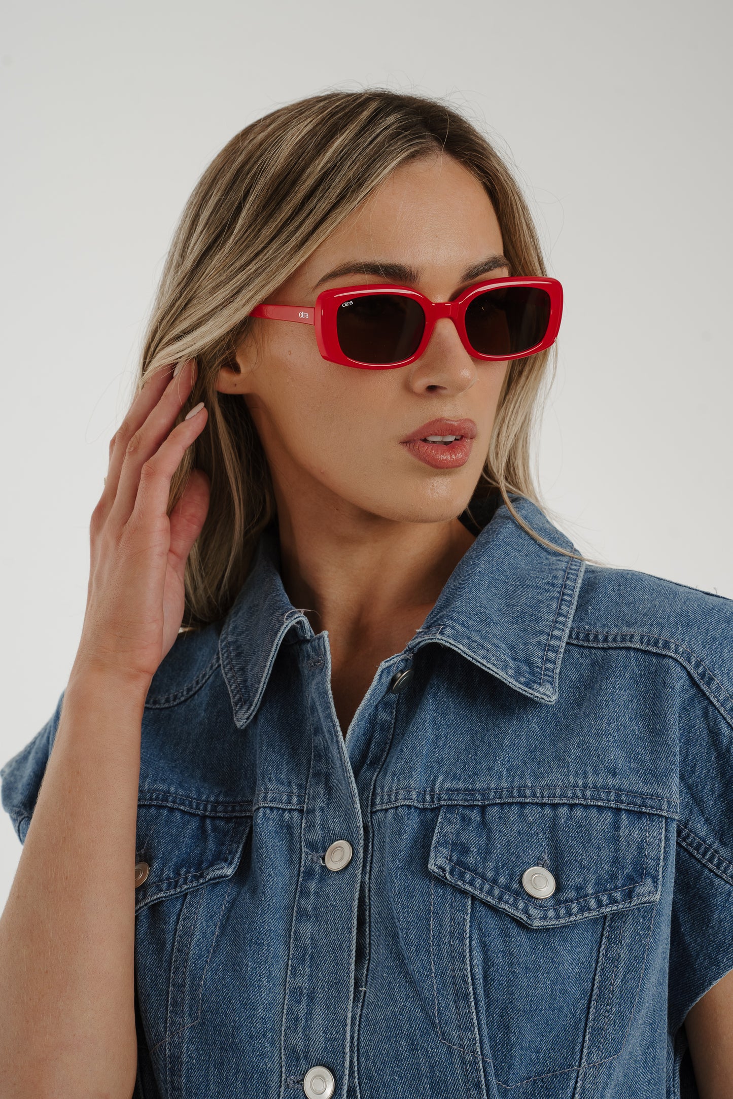 Olivia Rectangle Sunglasses In Red