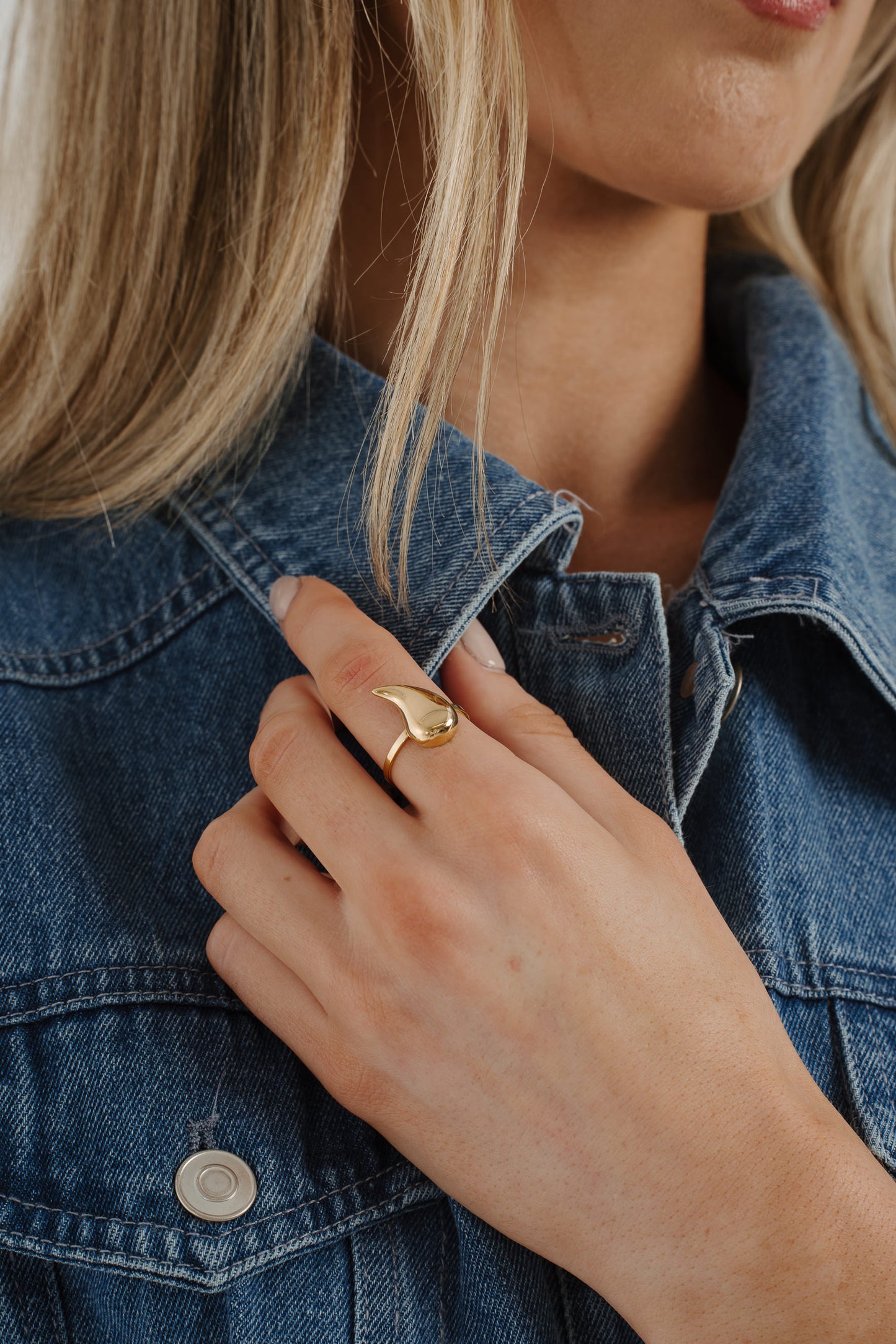 Erin Teardrop Ring In Gold