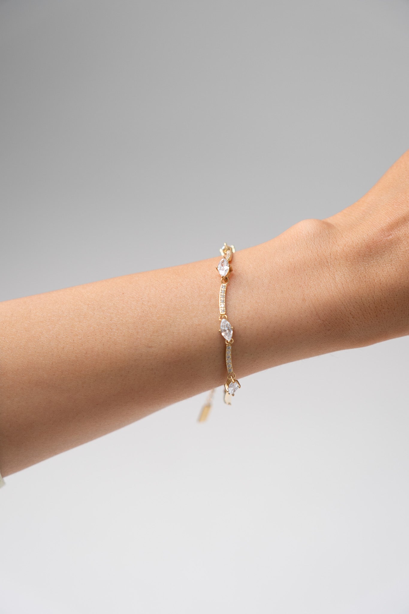 Olive Marquise Diamante Bracelet In Gold