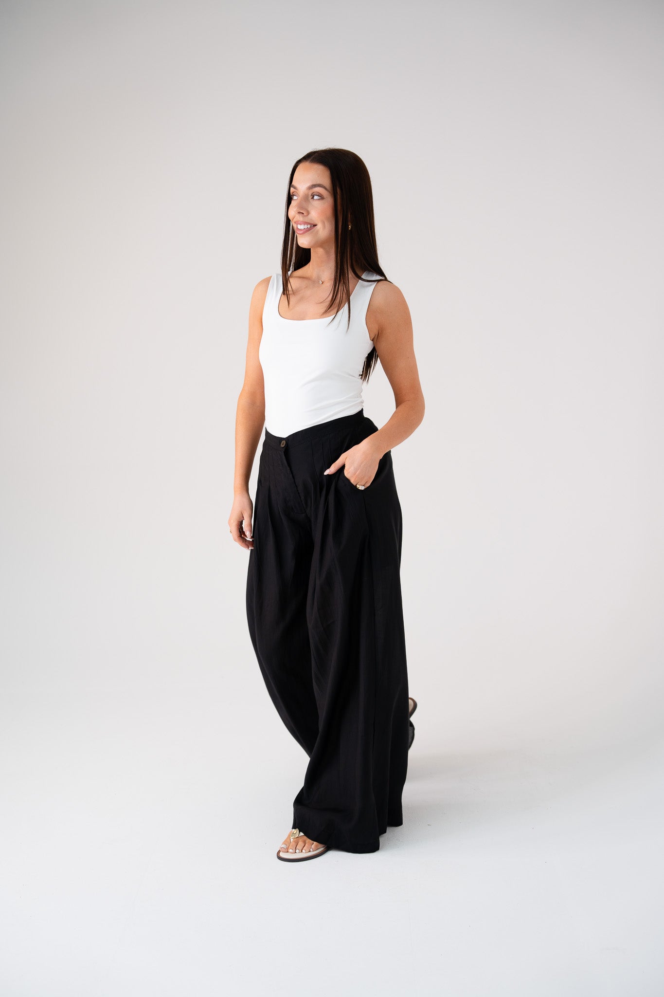 Iris Wide Leg Trousers In Black