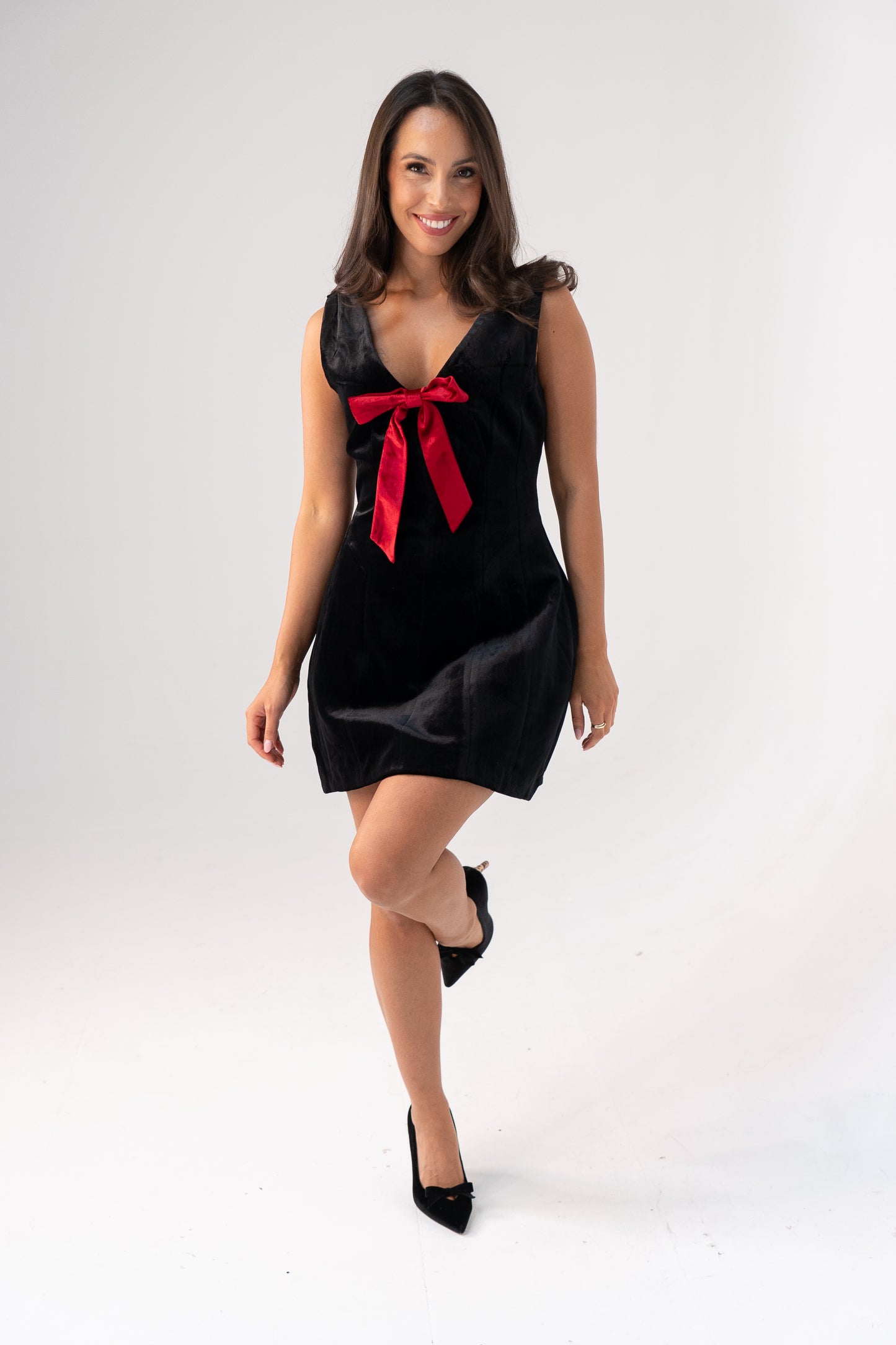Love Laura Red Bow Velvet Dress In Black