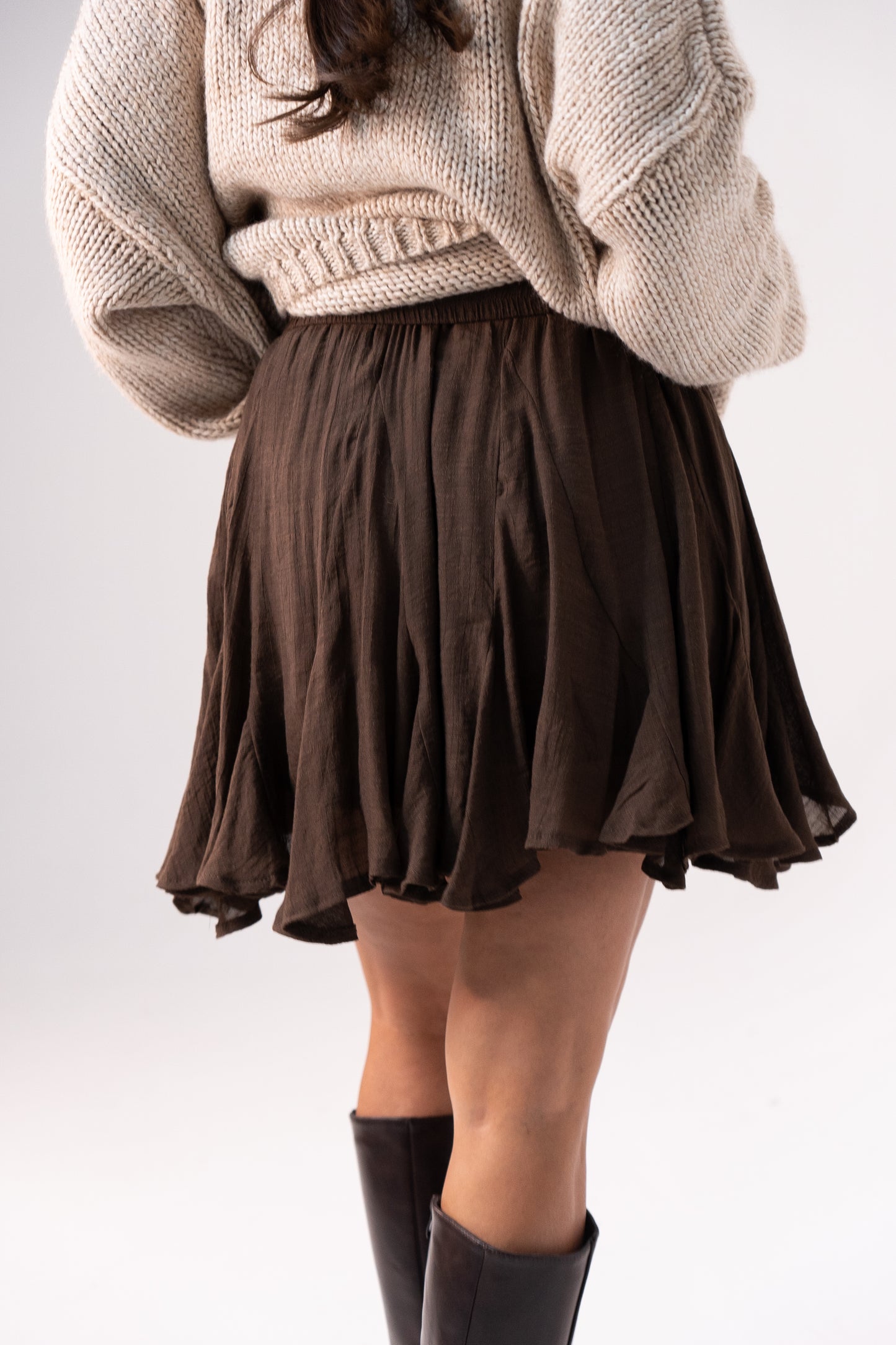 Kendra Pleated Skirt In Coffee