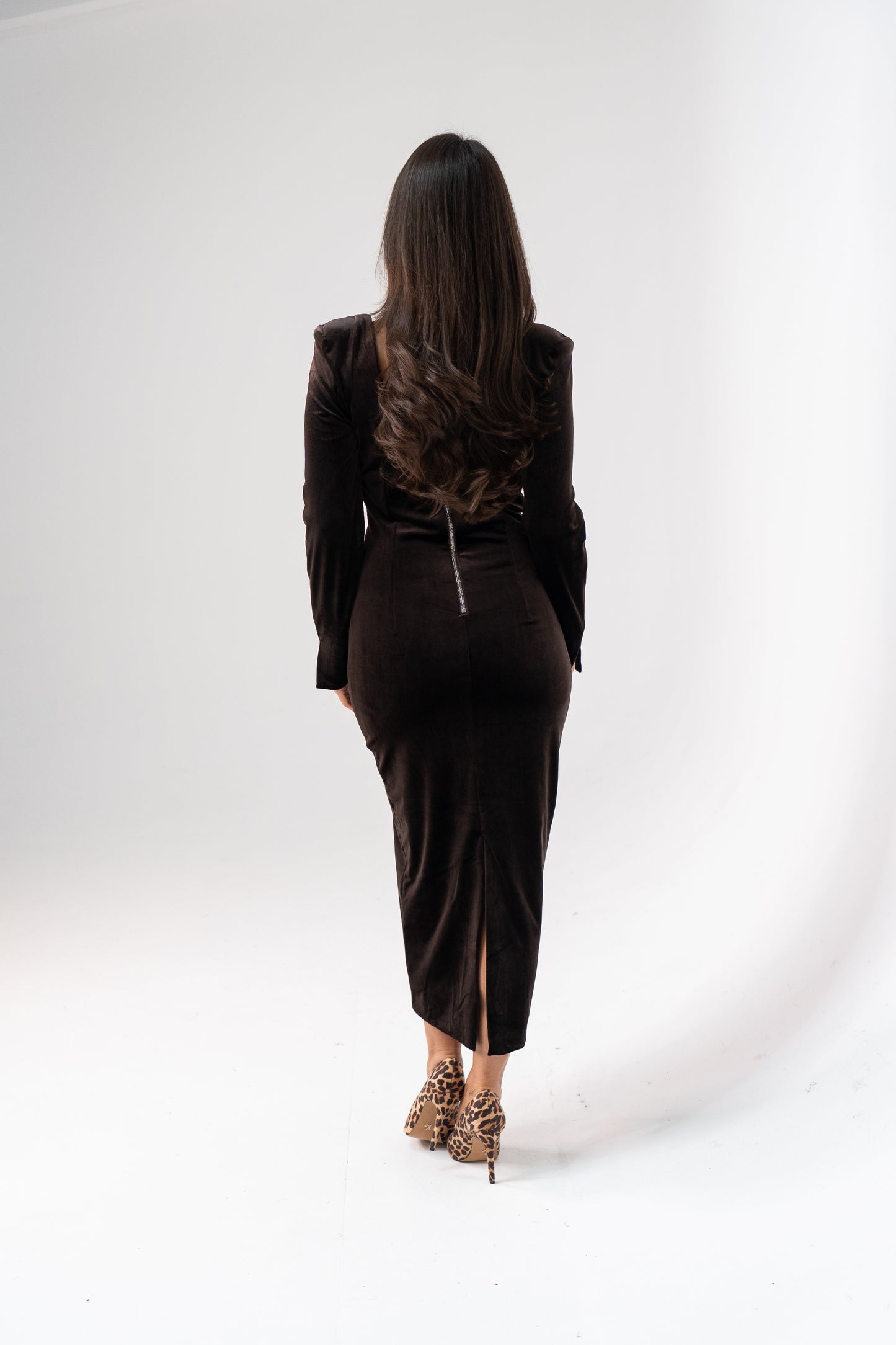 Love Laura Square Neck Velvet Dress In Chocolate