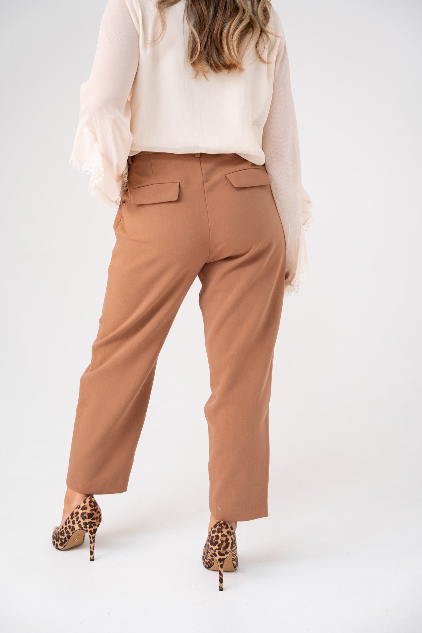 Love Laura Cigarette Trousers In Camel