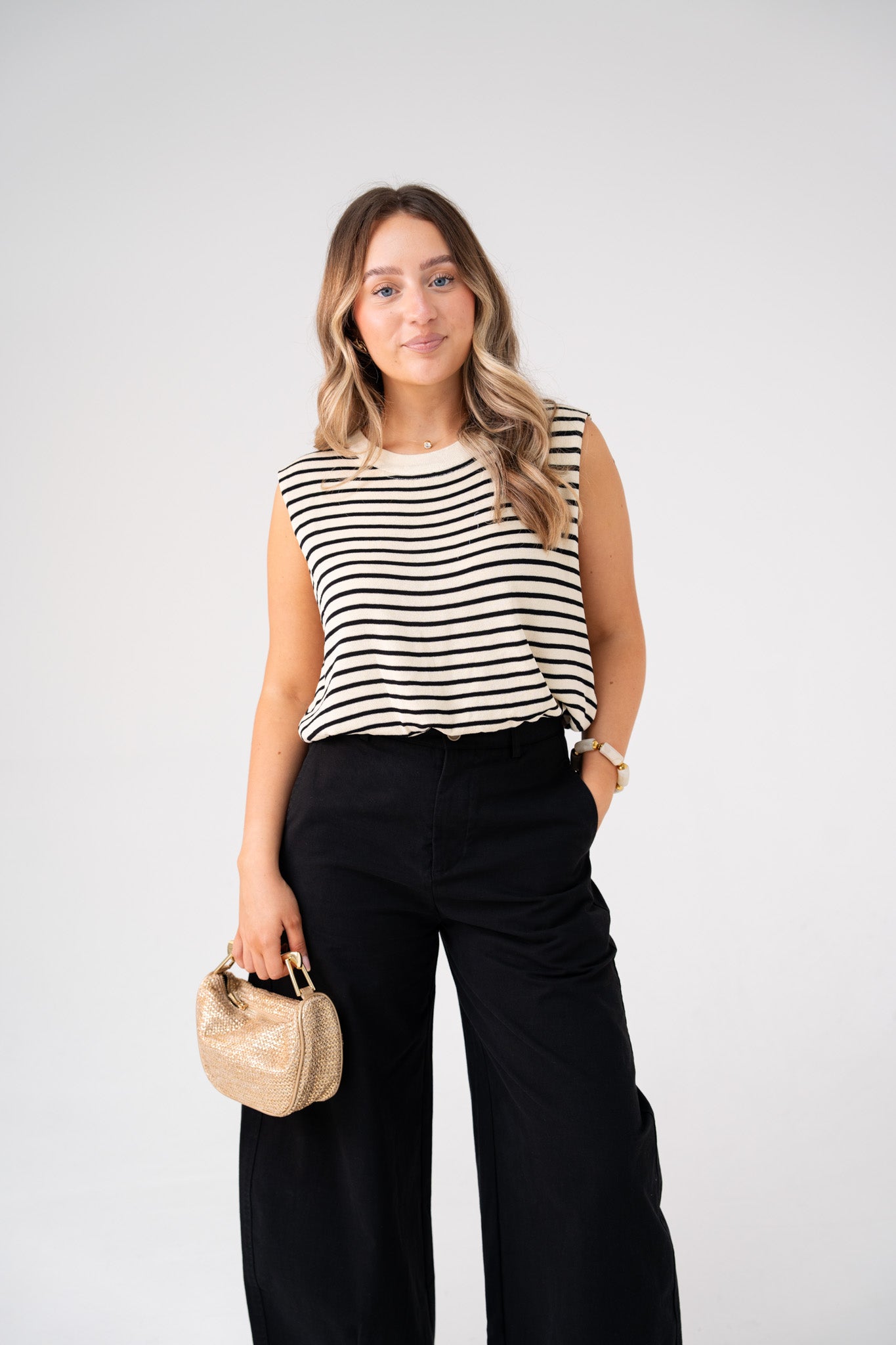 Kiera Barrell Trousers In Black