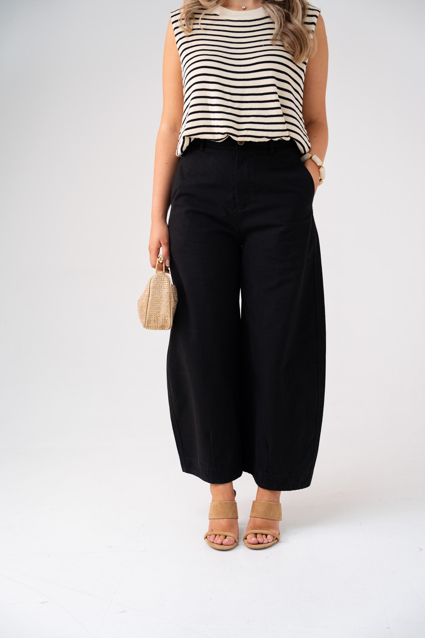 Kiera Barrell Trousers In Black
