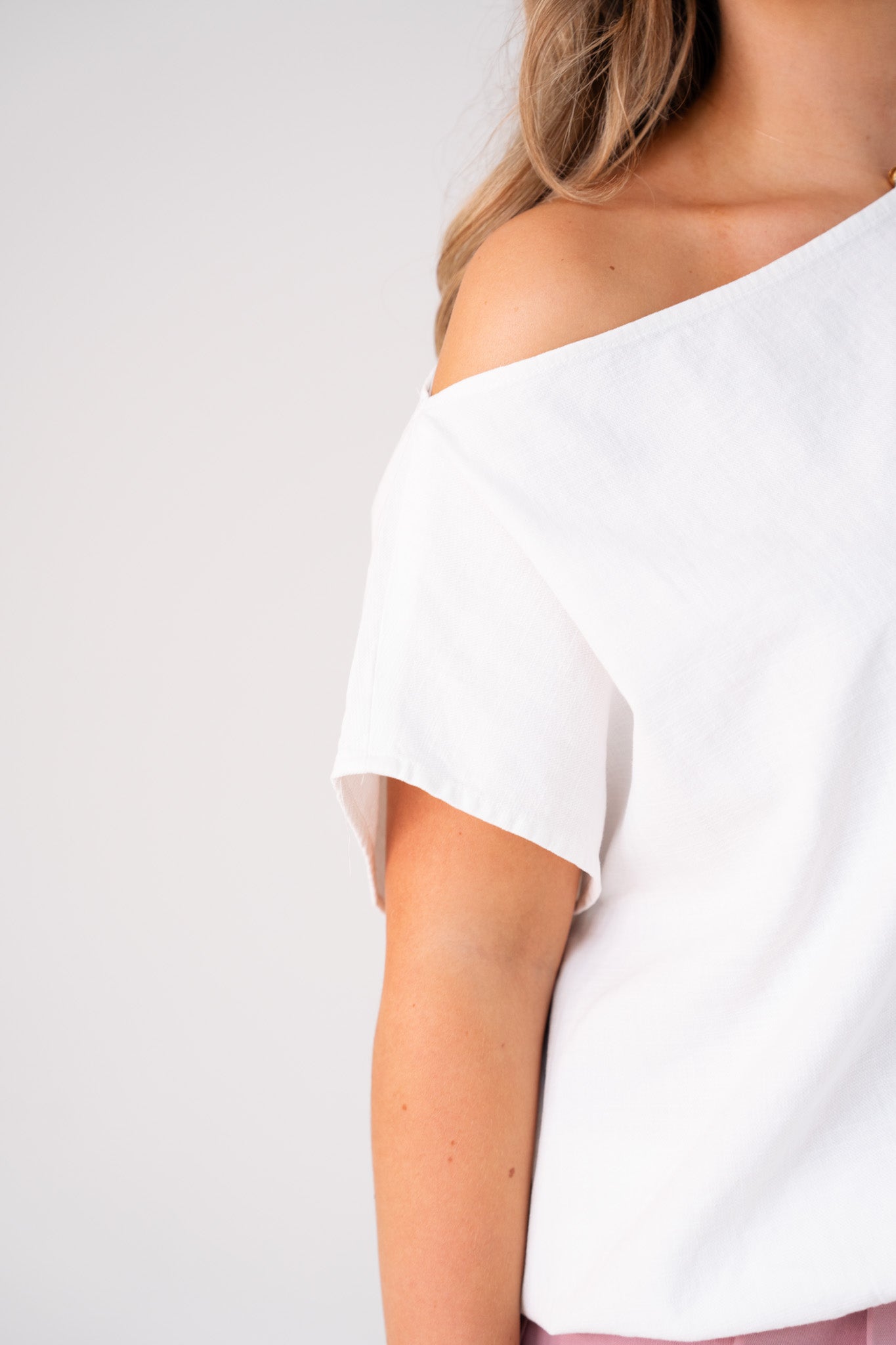 Kiera Linen Effect Top In White