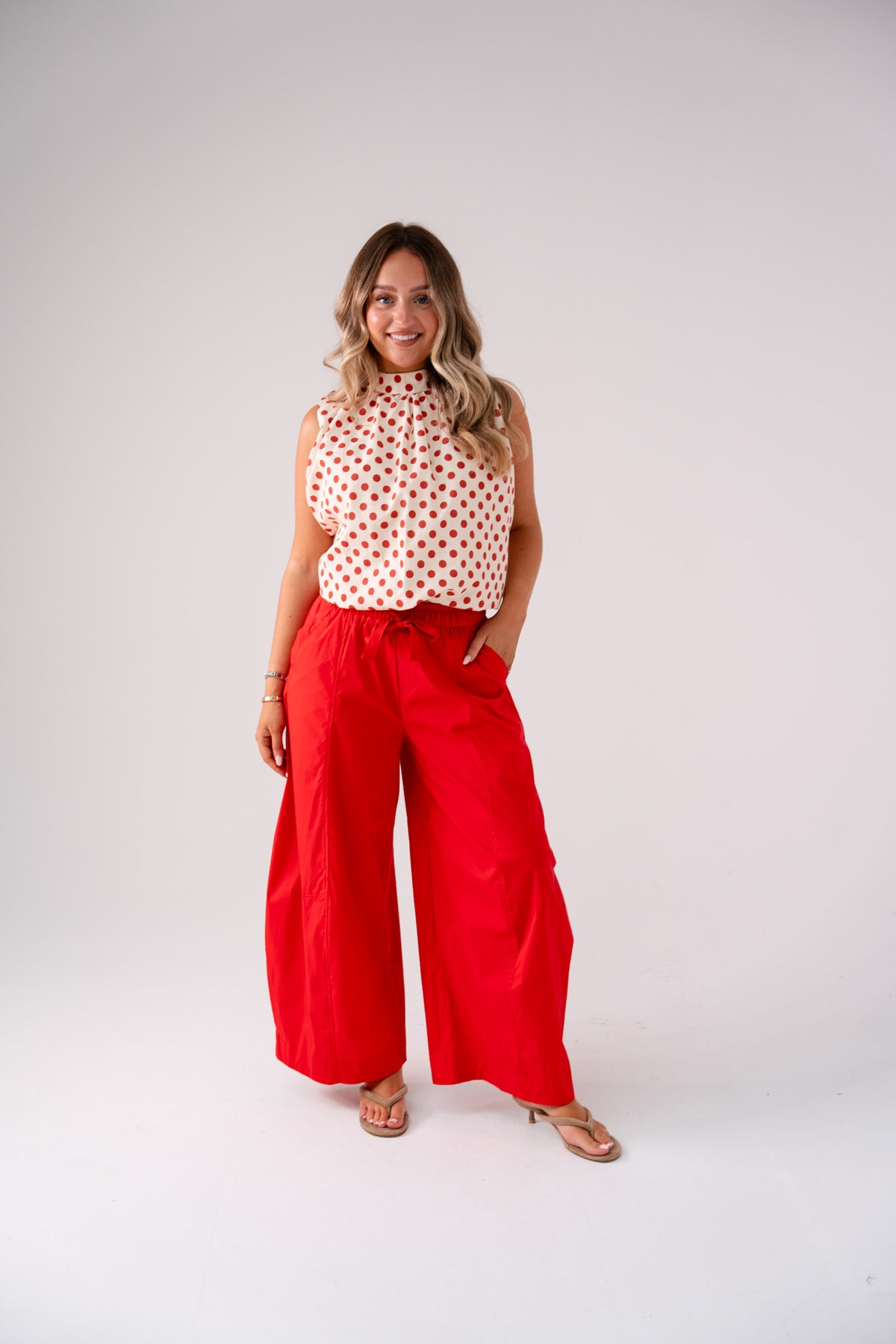 Kiera Barrell Trousers In Red