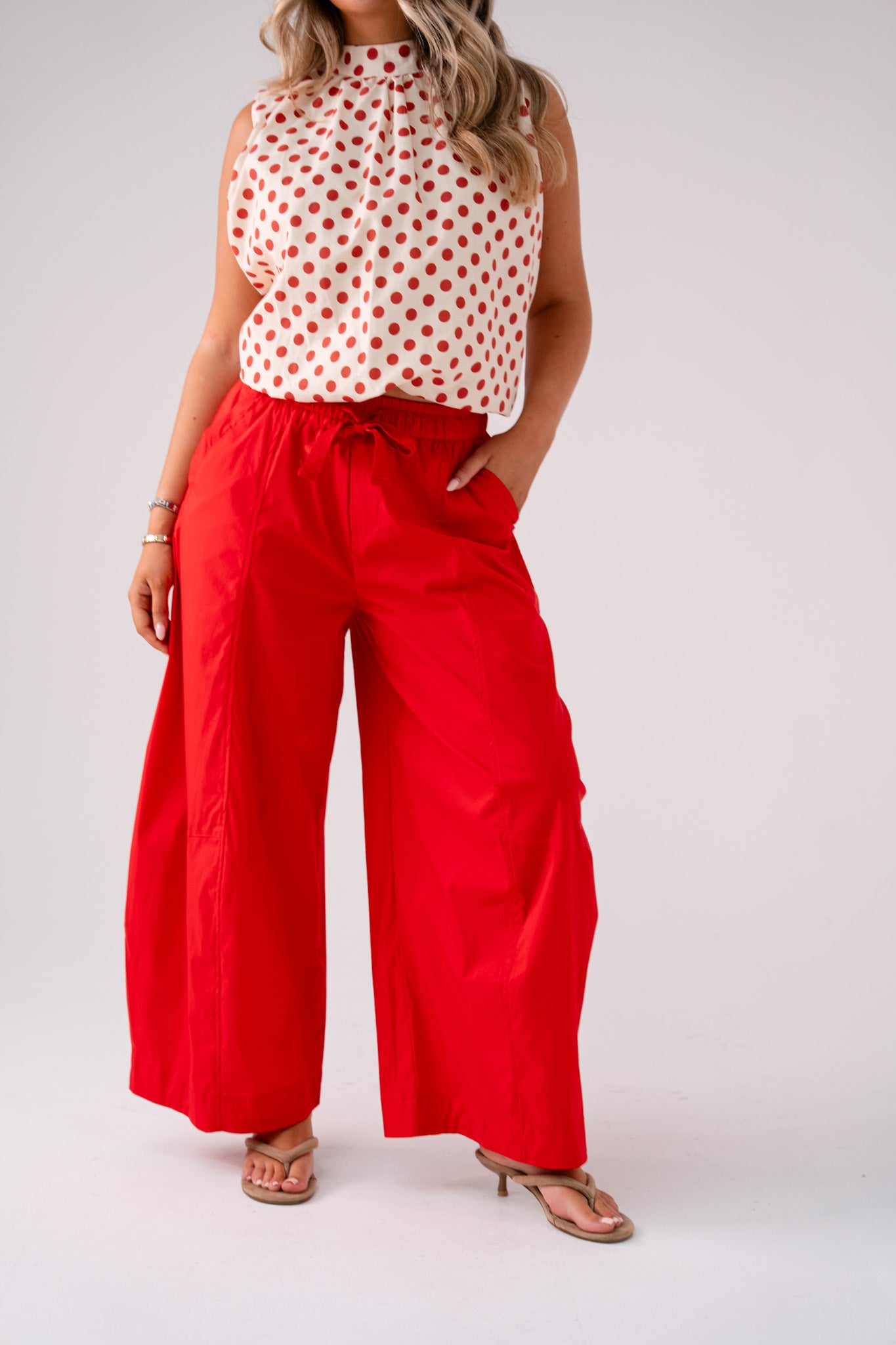 Kiera Barrell Trousers In Red