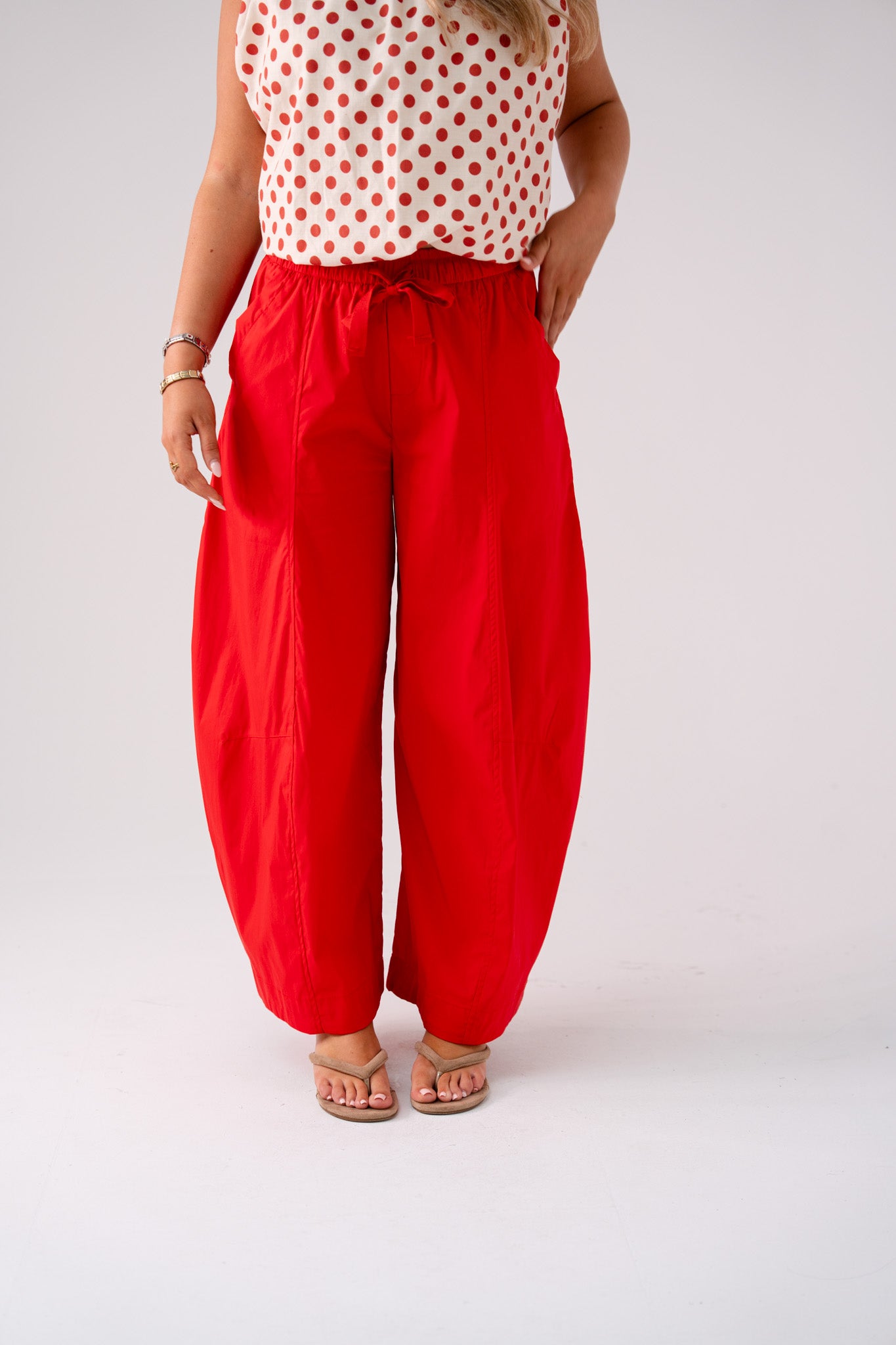 Kiera Barrell Trousers In Red