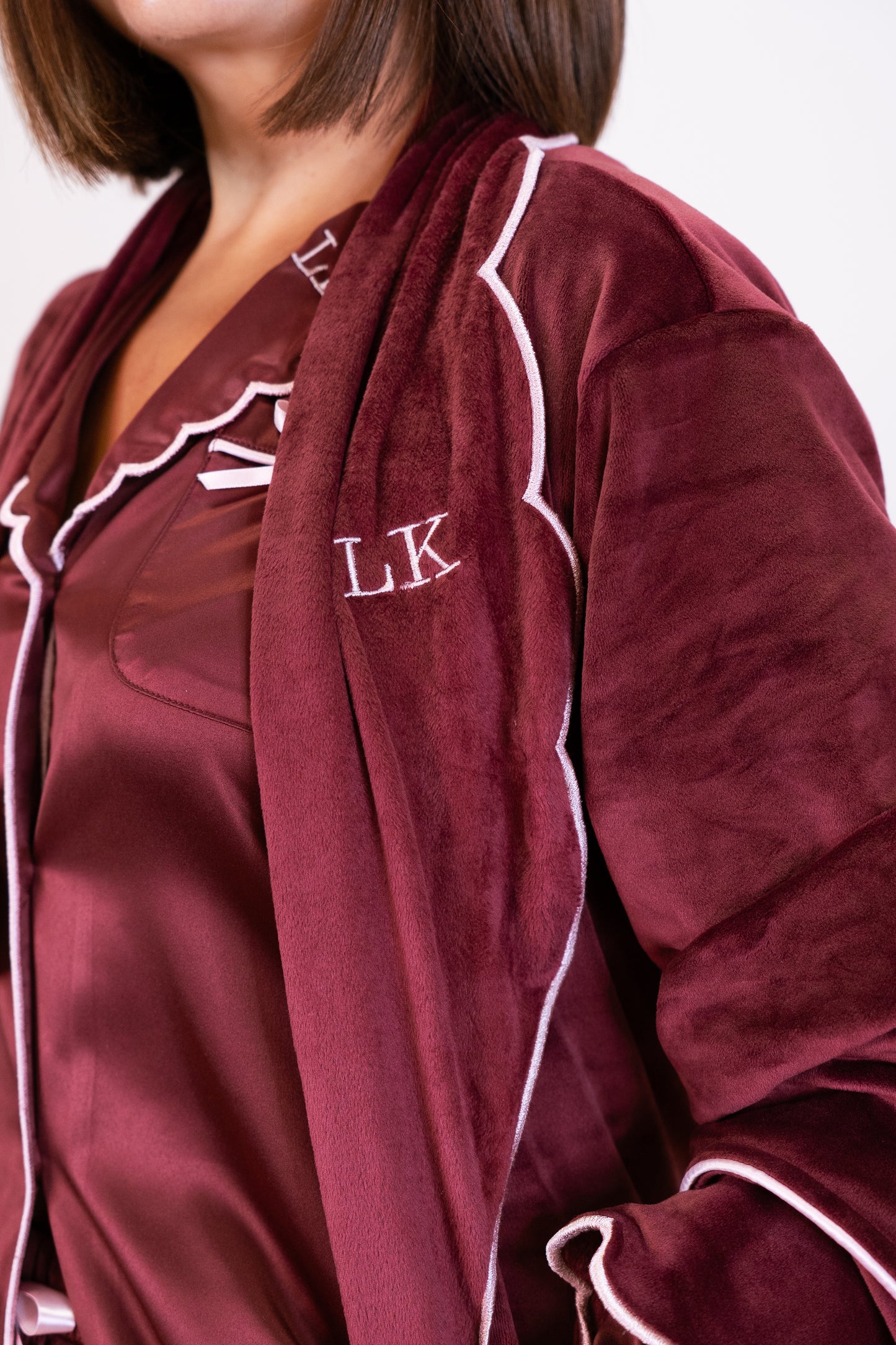 Love Laura Trim Robe In Burgundy