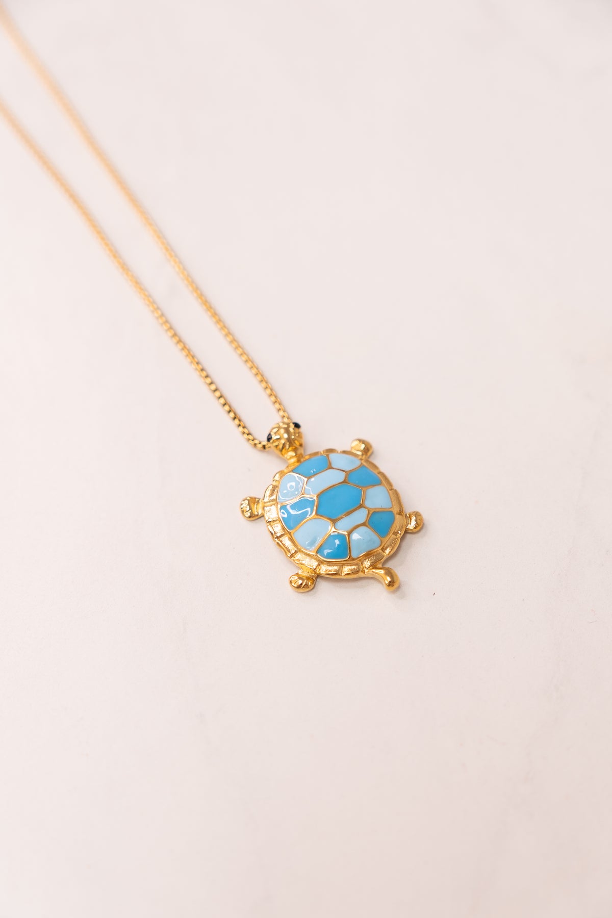 Olive Turtle Pendant Necklace In Turquoise