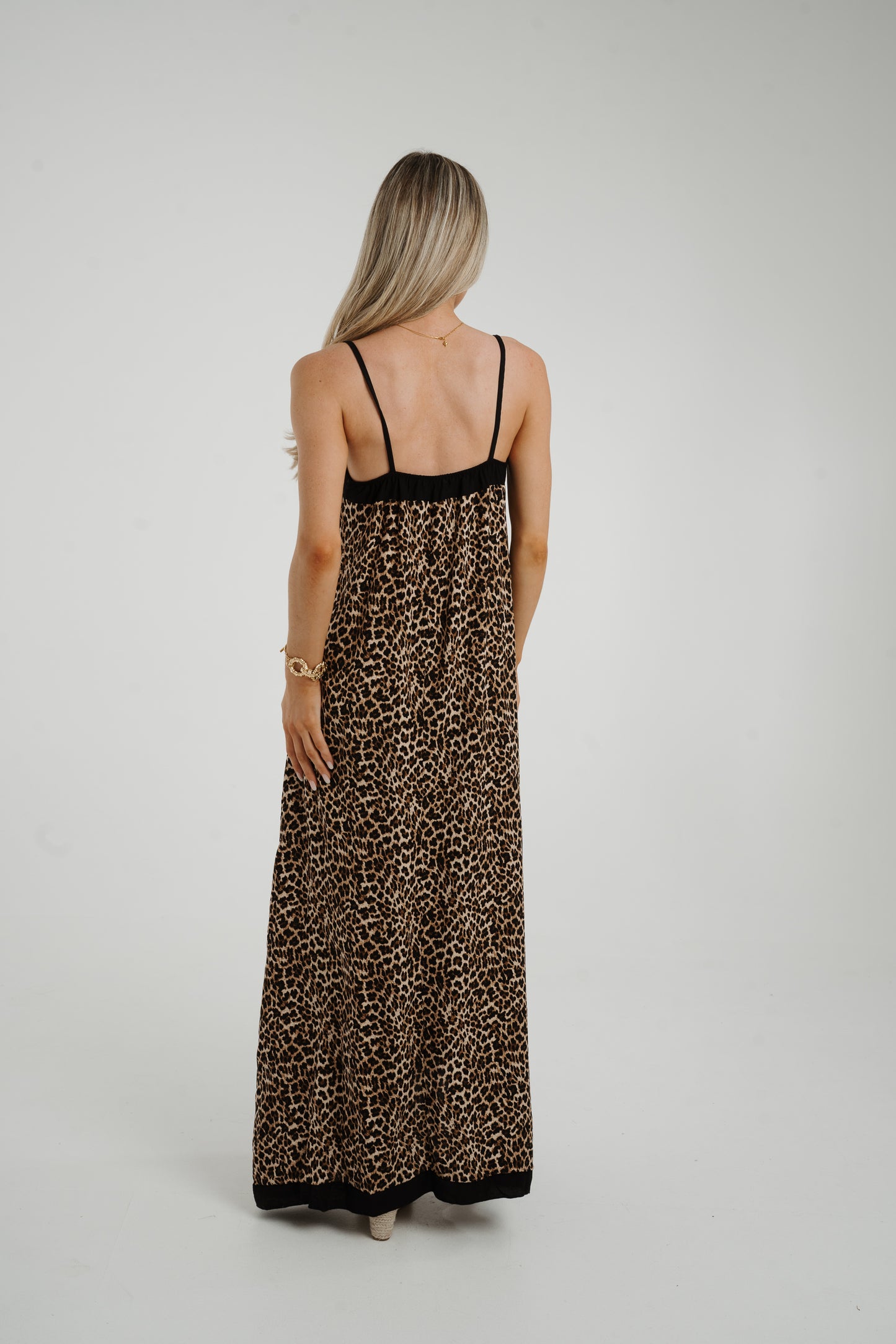 Danni Trim Maxi Dress In Leopard Print