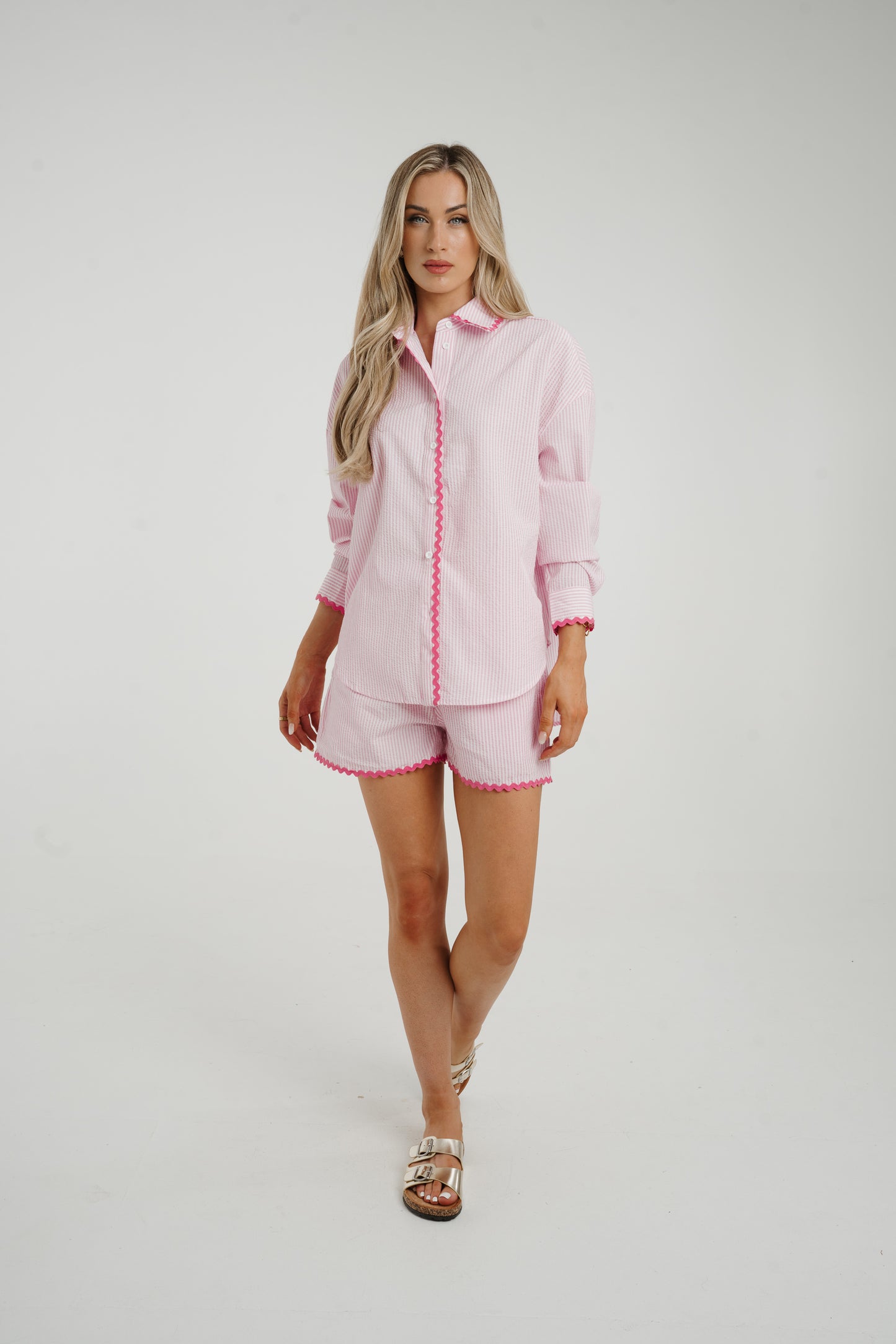 Holly Scallop Trim Shorts In Pink Stripe