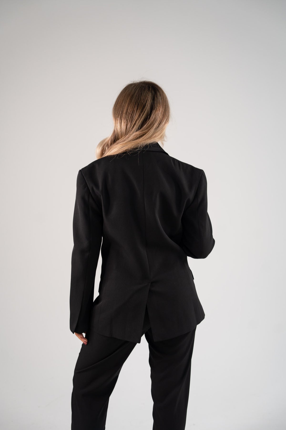 Love Laura Tuxedo Power Blazer In Black