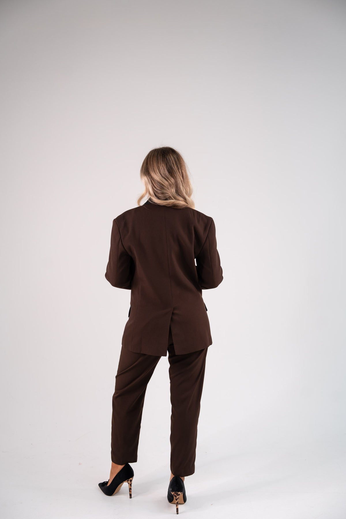 Love Laura Tuxedo Power Blazer In Chocolate