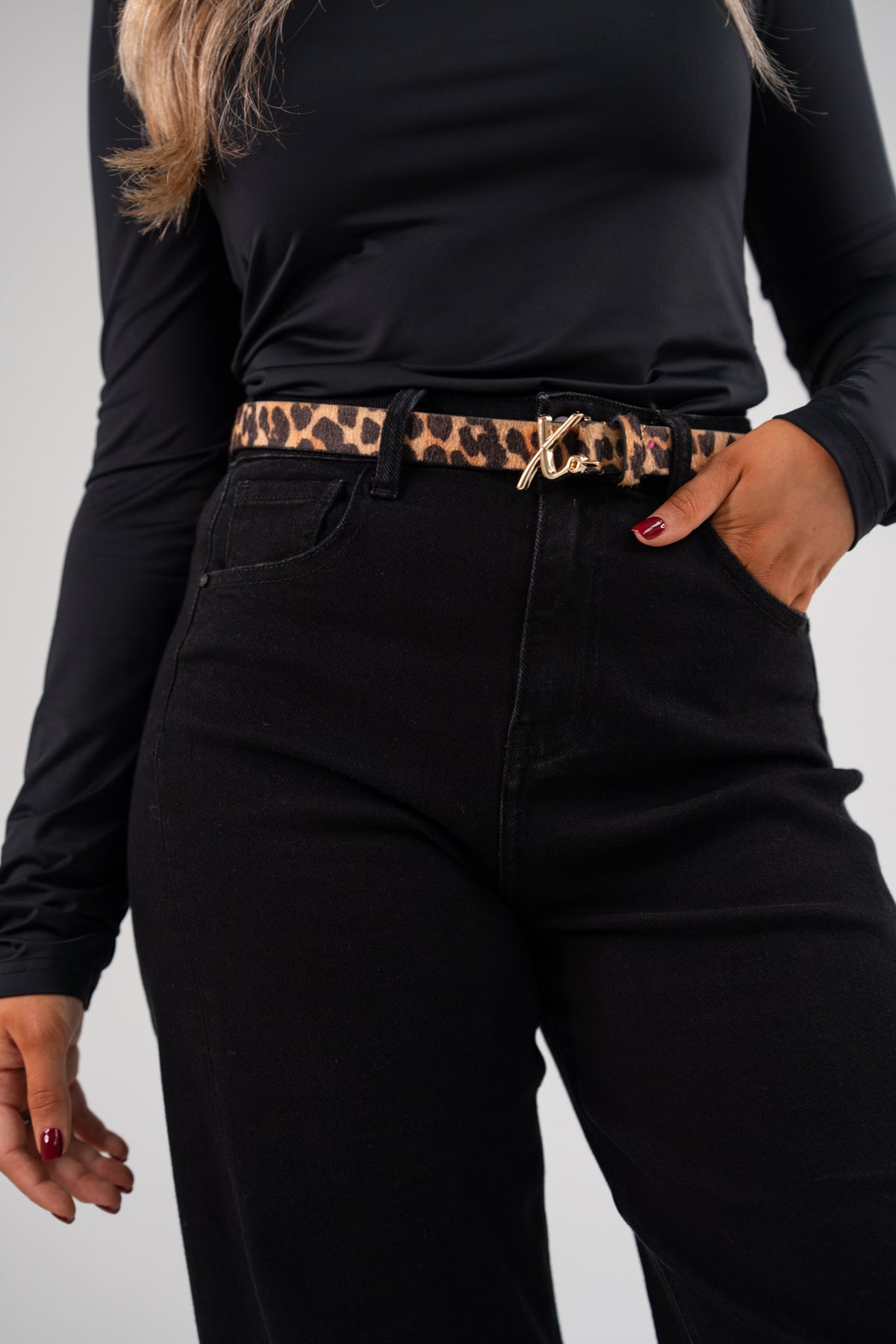 Love Laura Carrot Barrell Jeans In Black