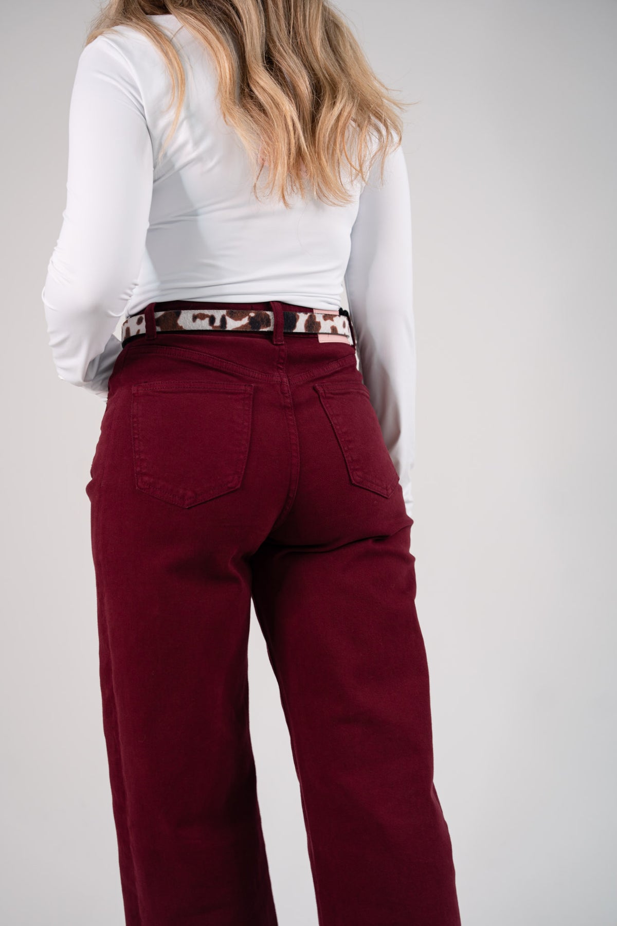 Love Laura Carrot Barrell Jeans In Burgundy