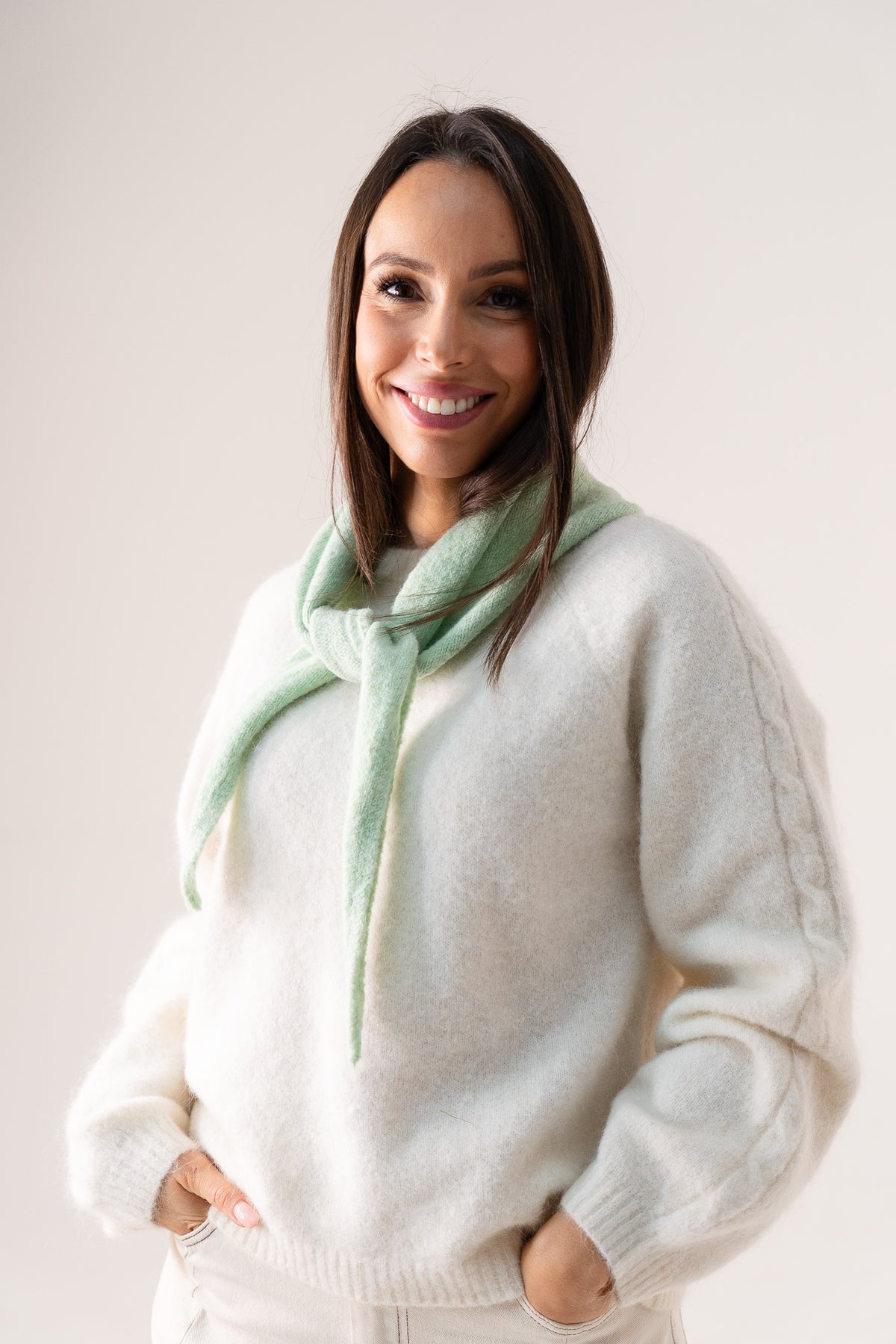 Ally Knit Neck Scarf In Mint