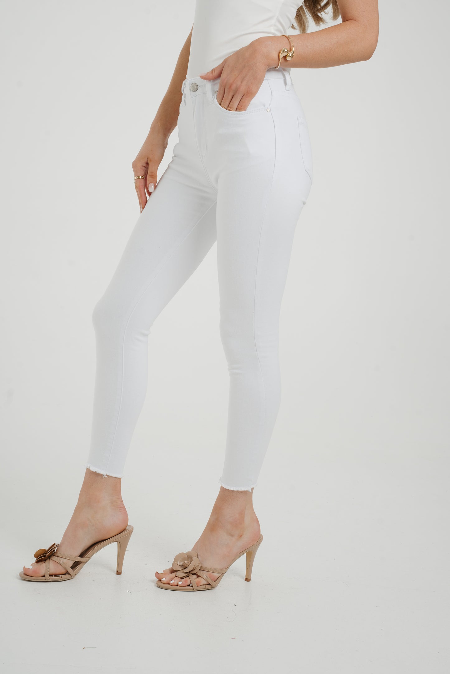 Naomi Skinny Jeans In White