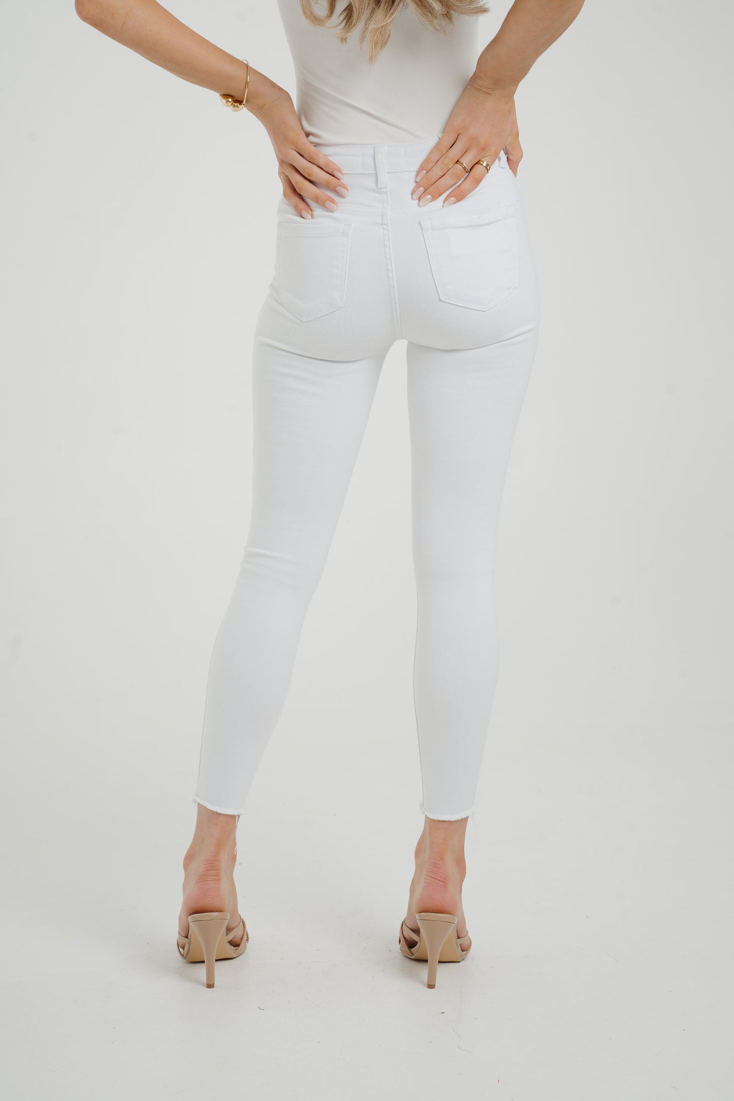 Naomi Skinny Jeans In White