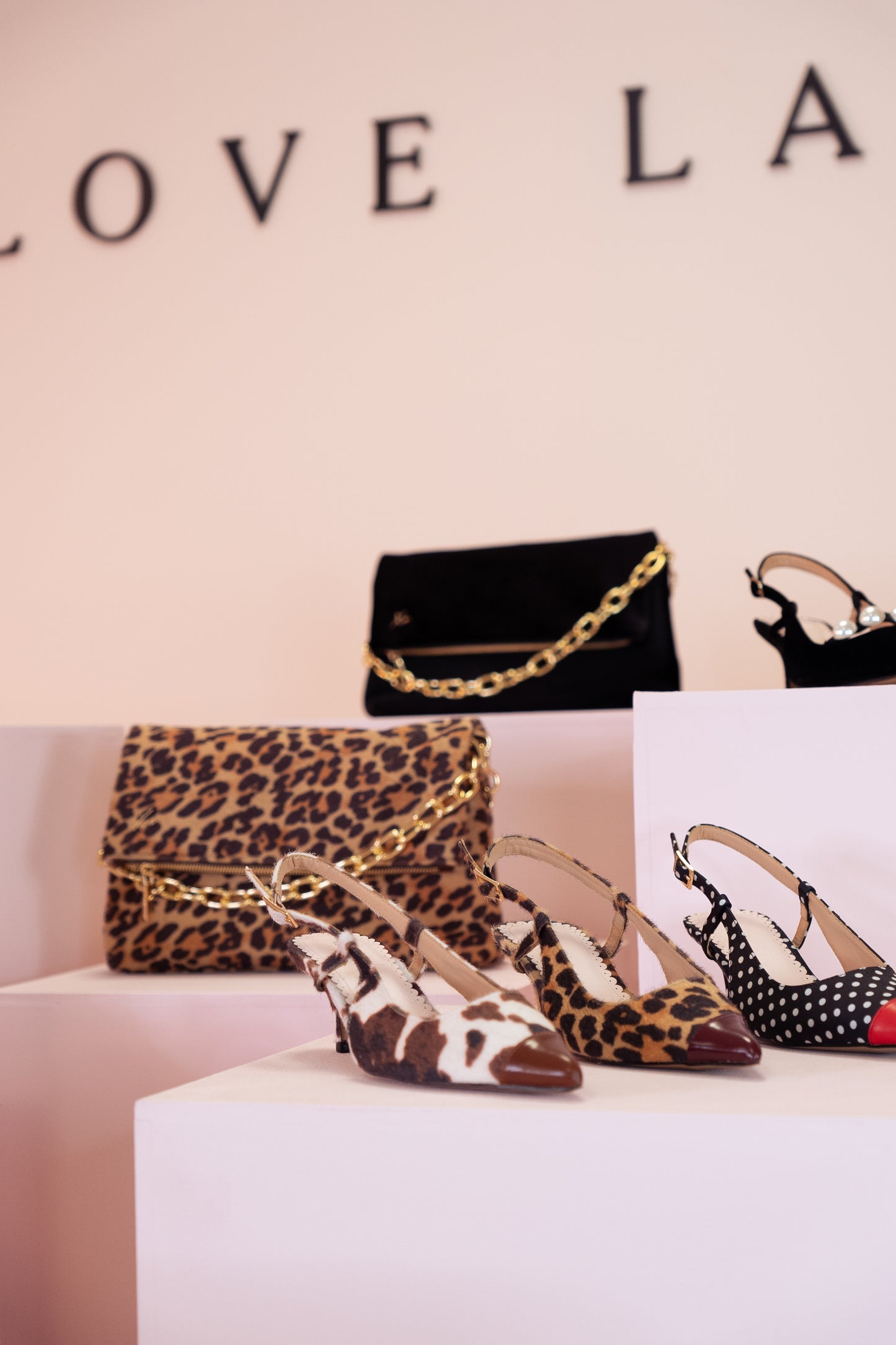 Love Laura Chain Detail Bag In Leopard Print