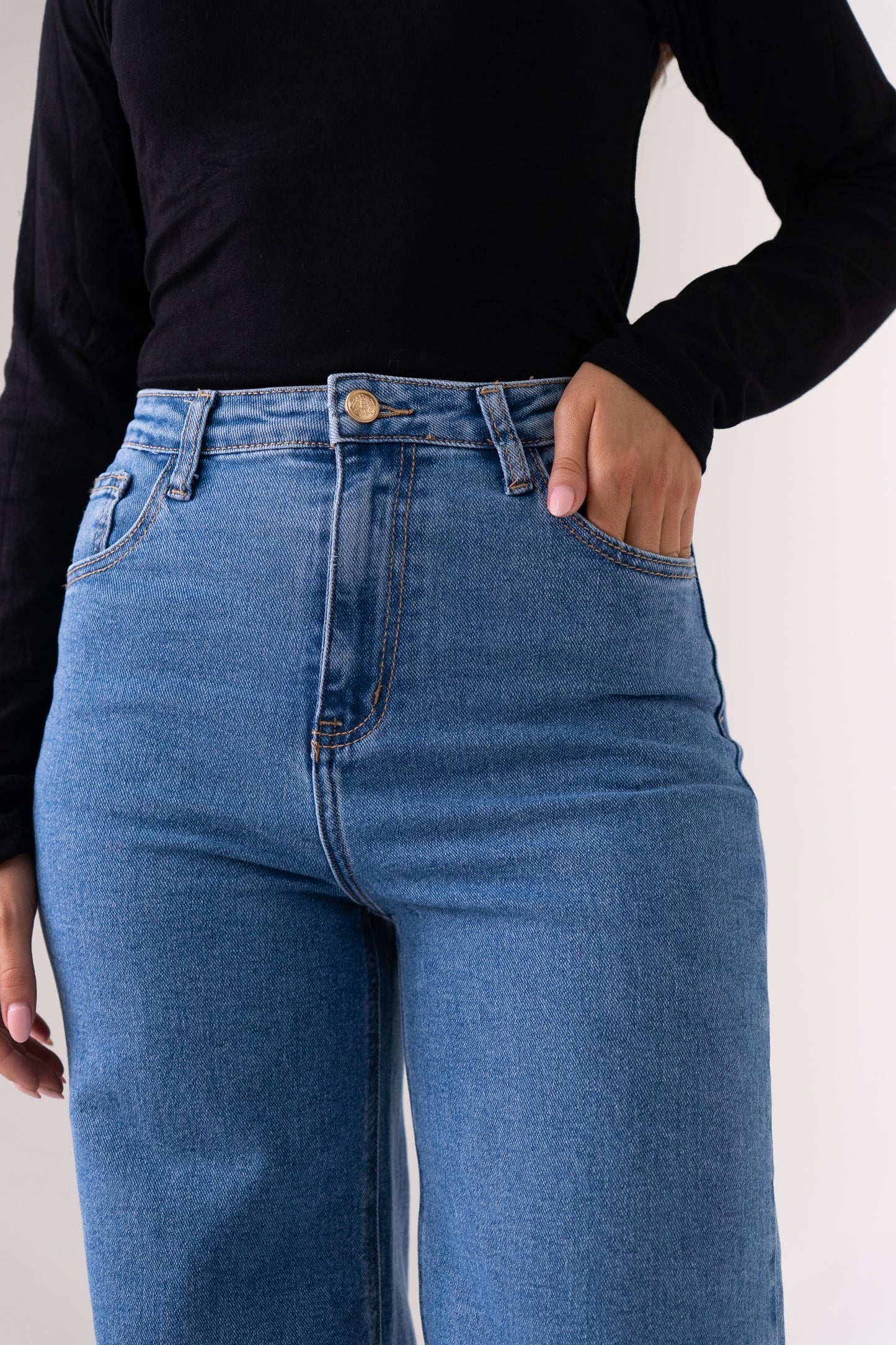 Love Laura Everyday Jeans In Mid Wash